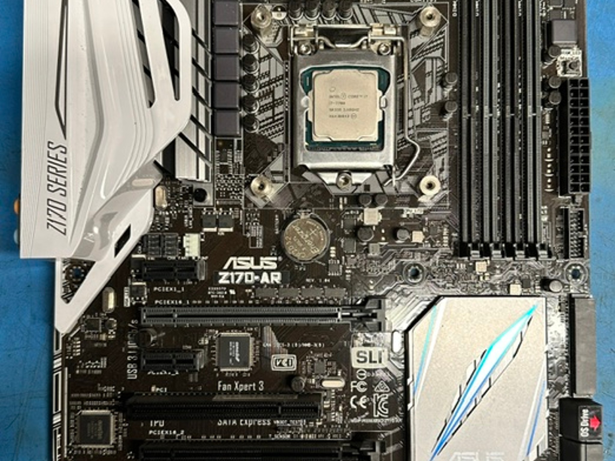 ASUS Z170-AR : Intel i7-7700 : Cooler Master LED Air Cooler : I/O Shield