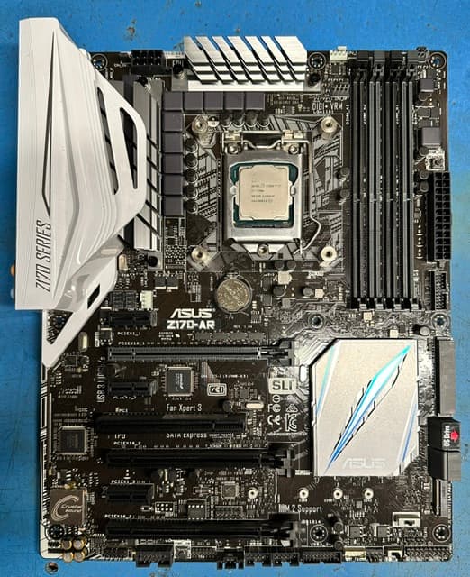 ASUS Z170-AR : Intel i7-7700 : Cooler Master LED Air Cooler : I/O Shield