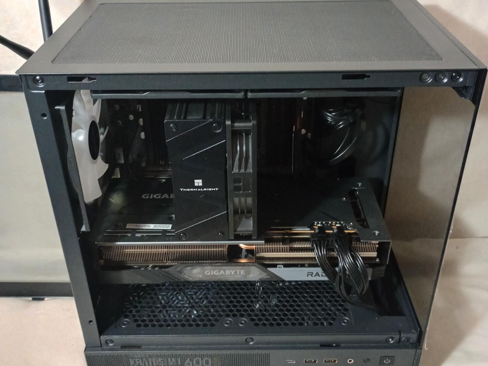 POWERFUL GAMING PC!! 4k-1440p Gaming PC AMD Ryzen 5th Gen CPU- GIGABYTE RX7800 XT- 32GB 6000Mhz RAM!