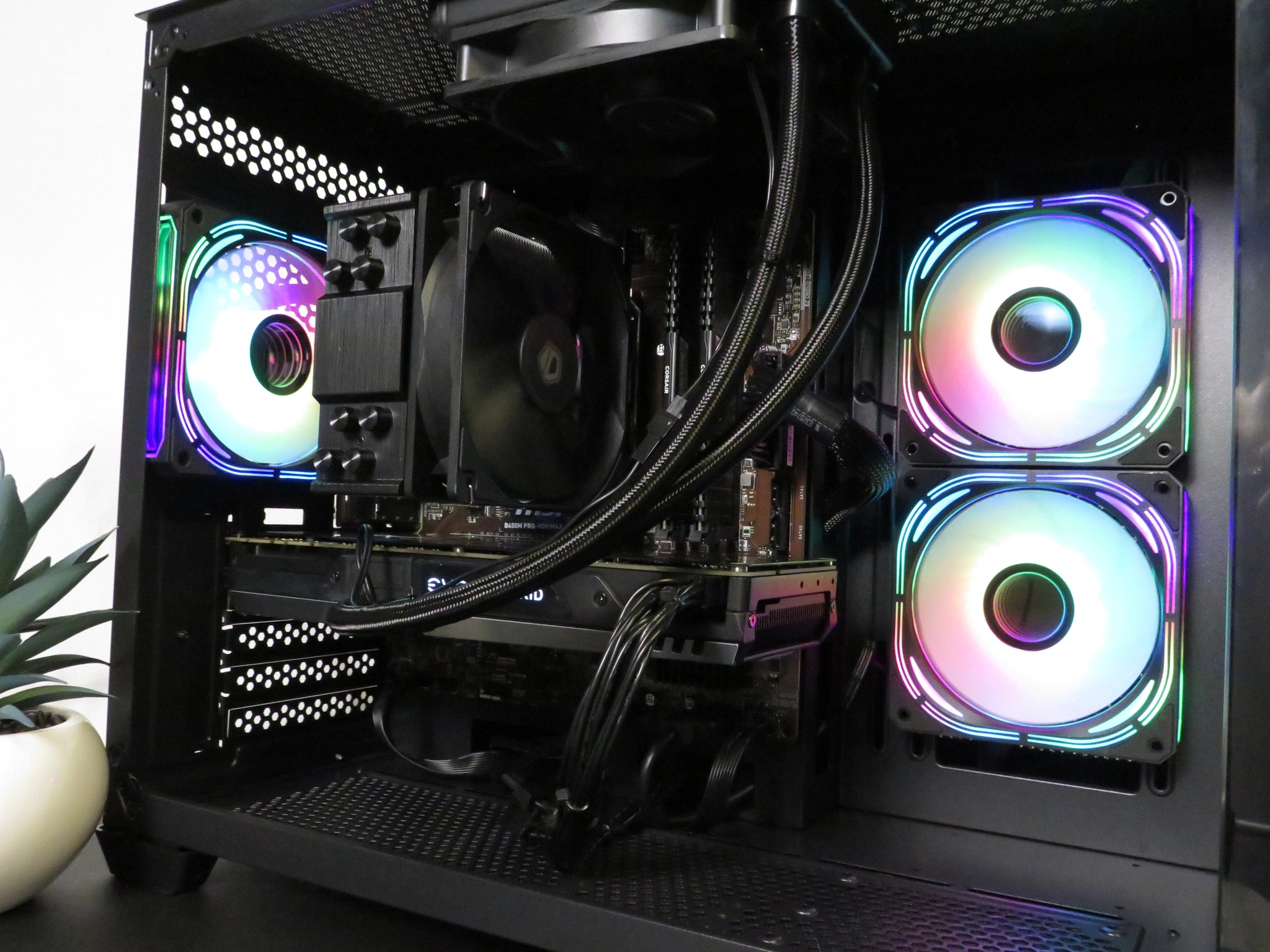 Water cooled GPU! Ryzen 5 3600 + EVGA Hybrid GTX 1080 + 16 GB DDR4 + 1TB NVME