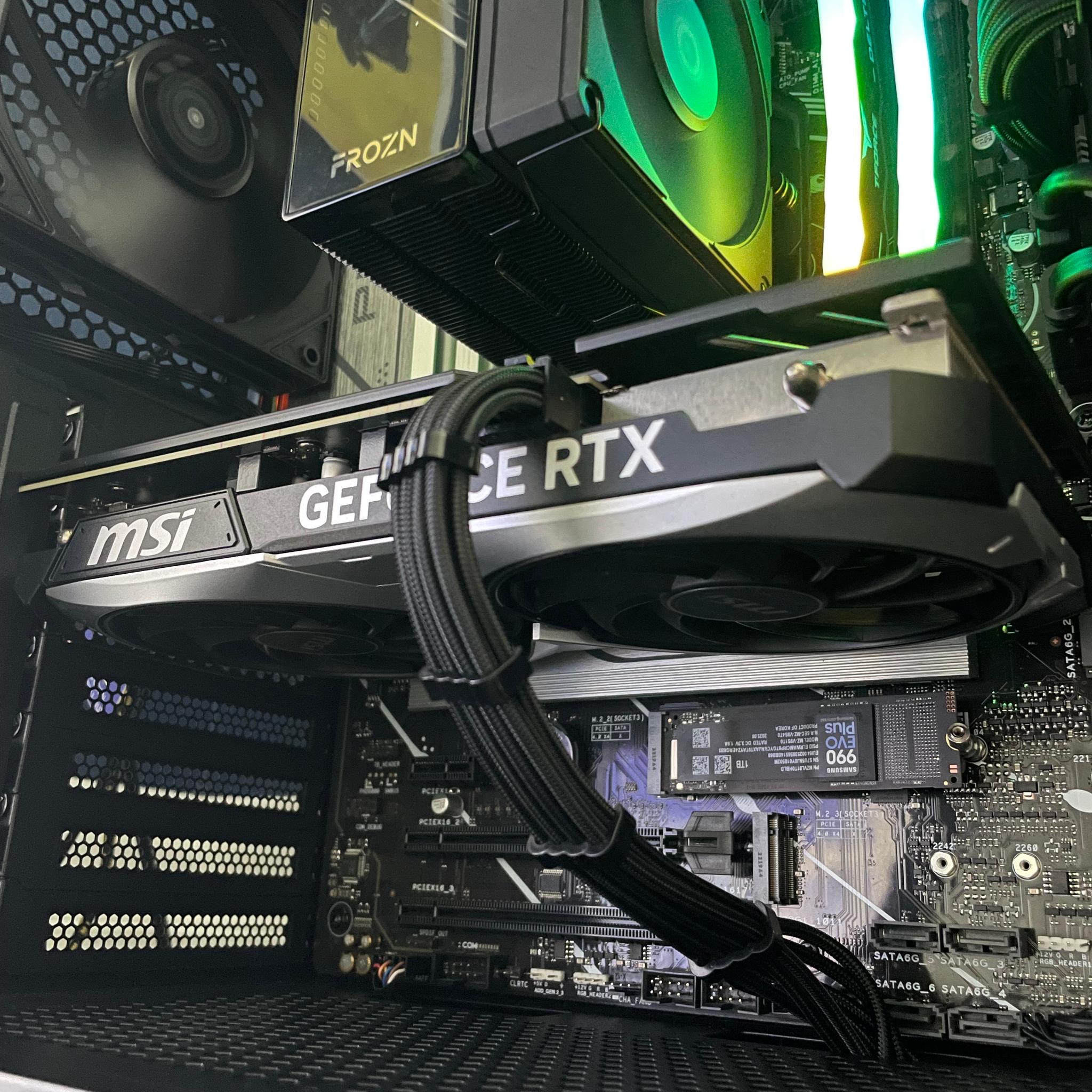 Custom High-End Gaming PC - Ryzen 9 7900x - RTX 4070 - 32GB DDR5 - 2TB NVMe