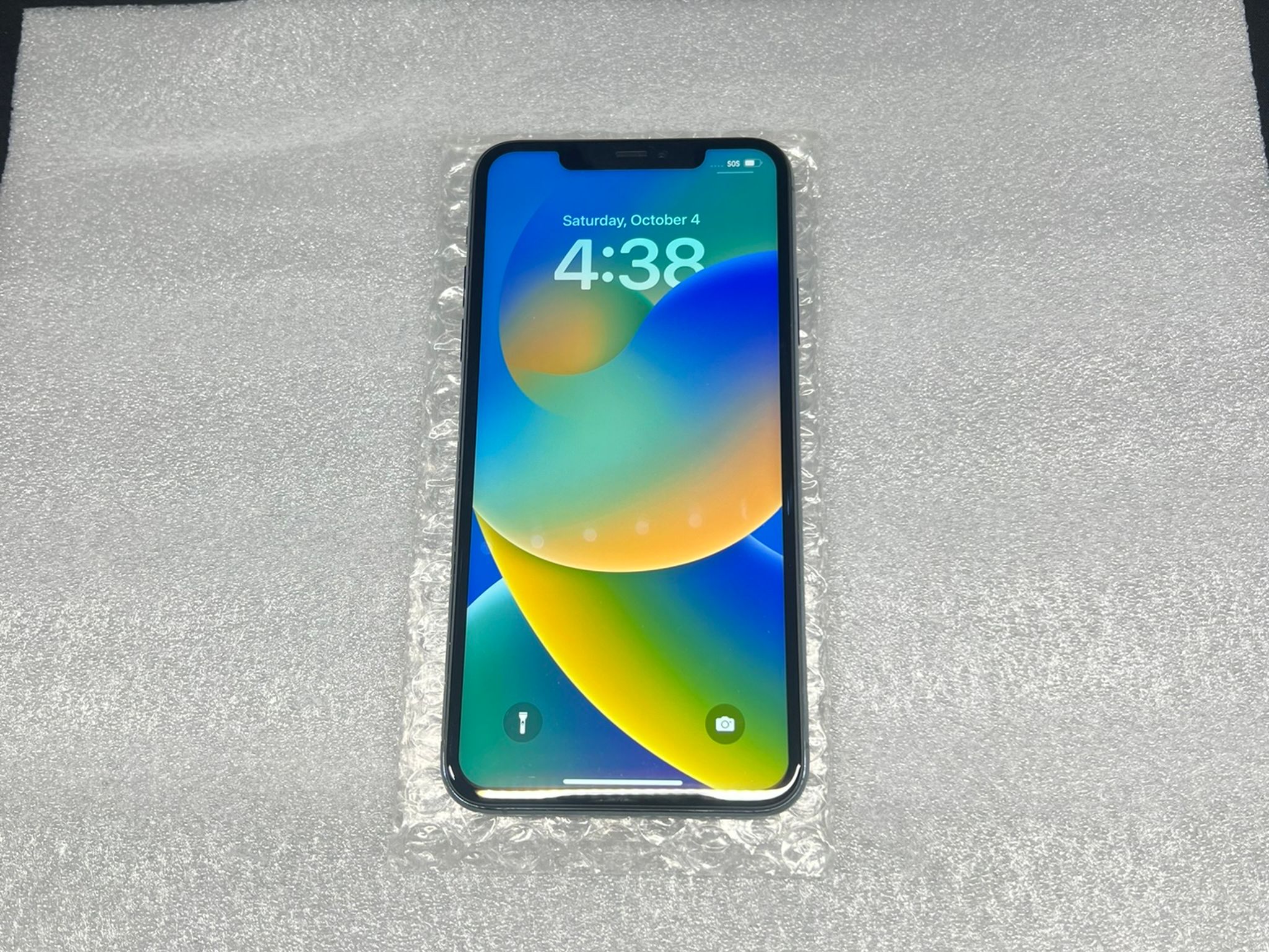Apple iPhone 11 Pro Max – Unlocked – 64 GB – Midnight Green
