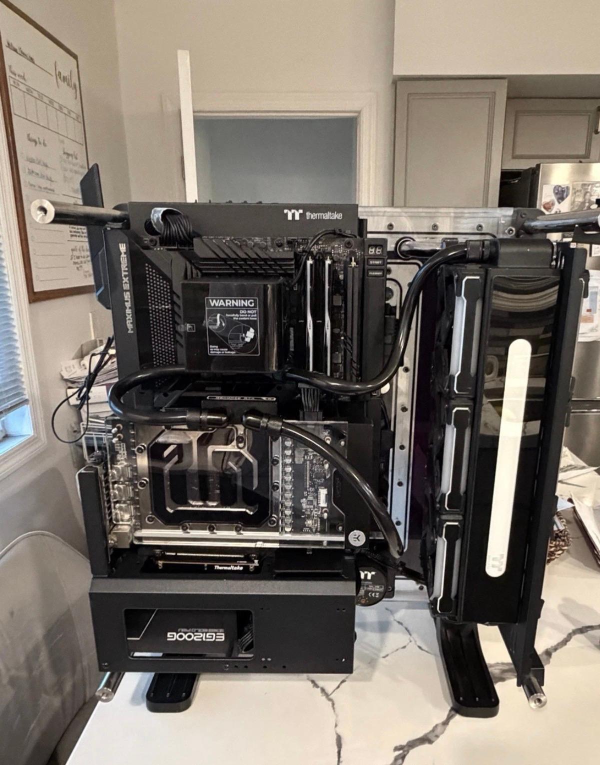 13900k Strix 4090 oc 64Gb ram 4Tb Storage