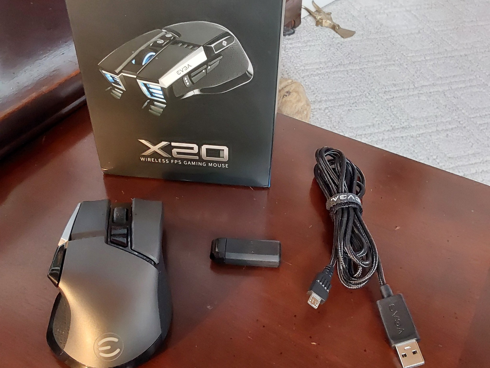 EVGA X20 Wireless Customizable Ergonomic Gaming Mouse, Grey, 16,000 DPI, 5 Profiles, 10 Buttons