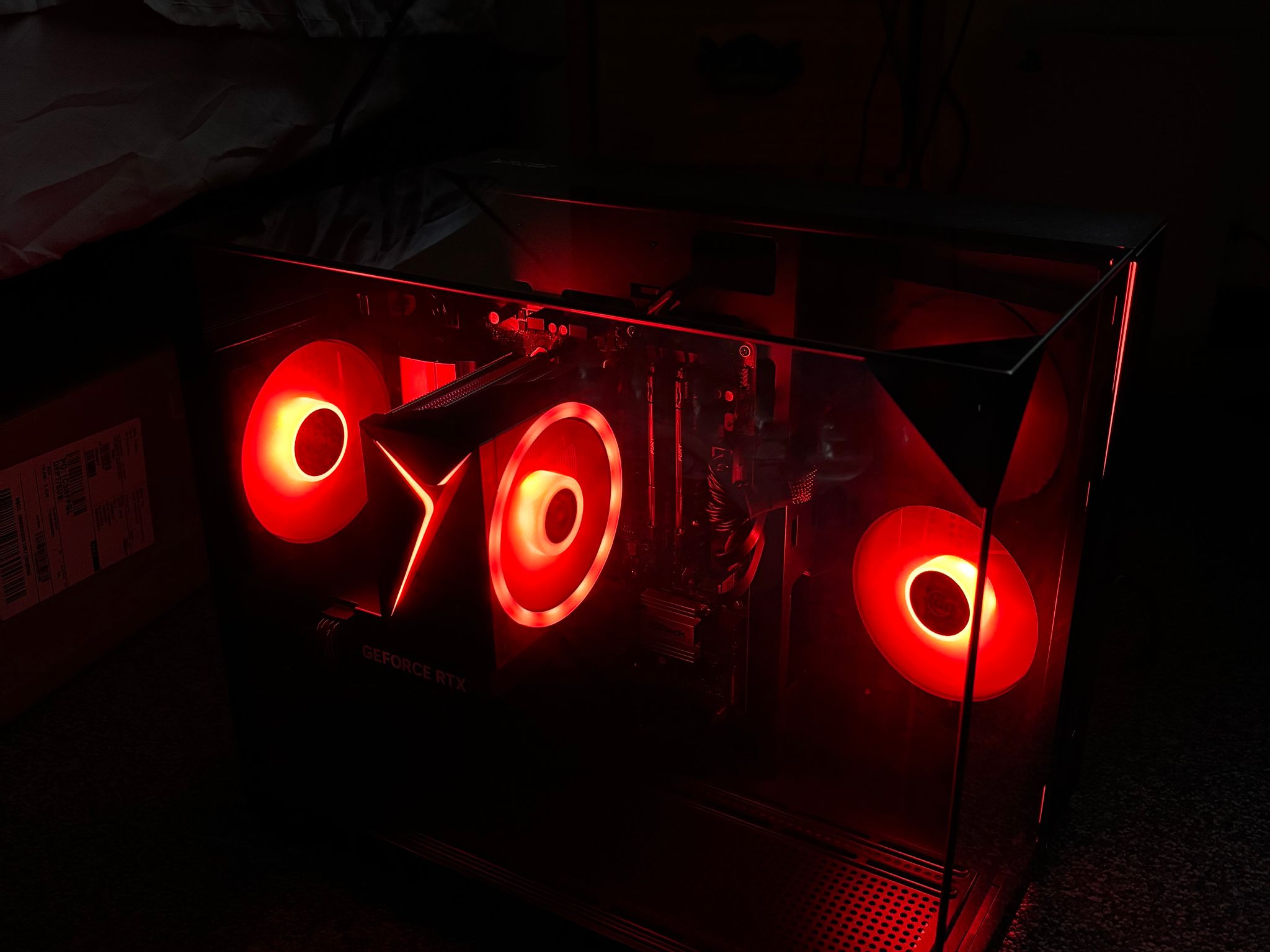 GeForce RTX 5060 Custom Gaming PC - Ryzen 7 5700, 32GB RAM, 1TB NVMe SSD
