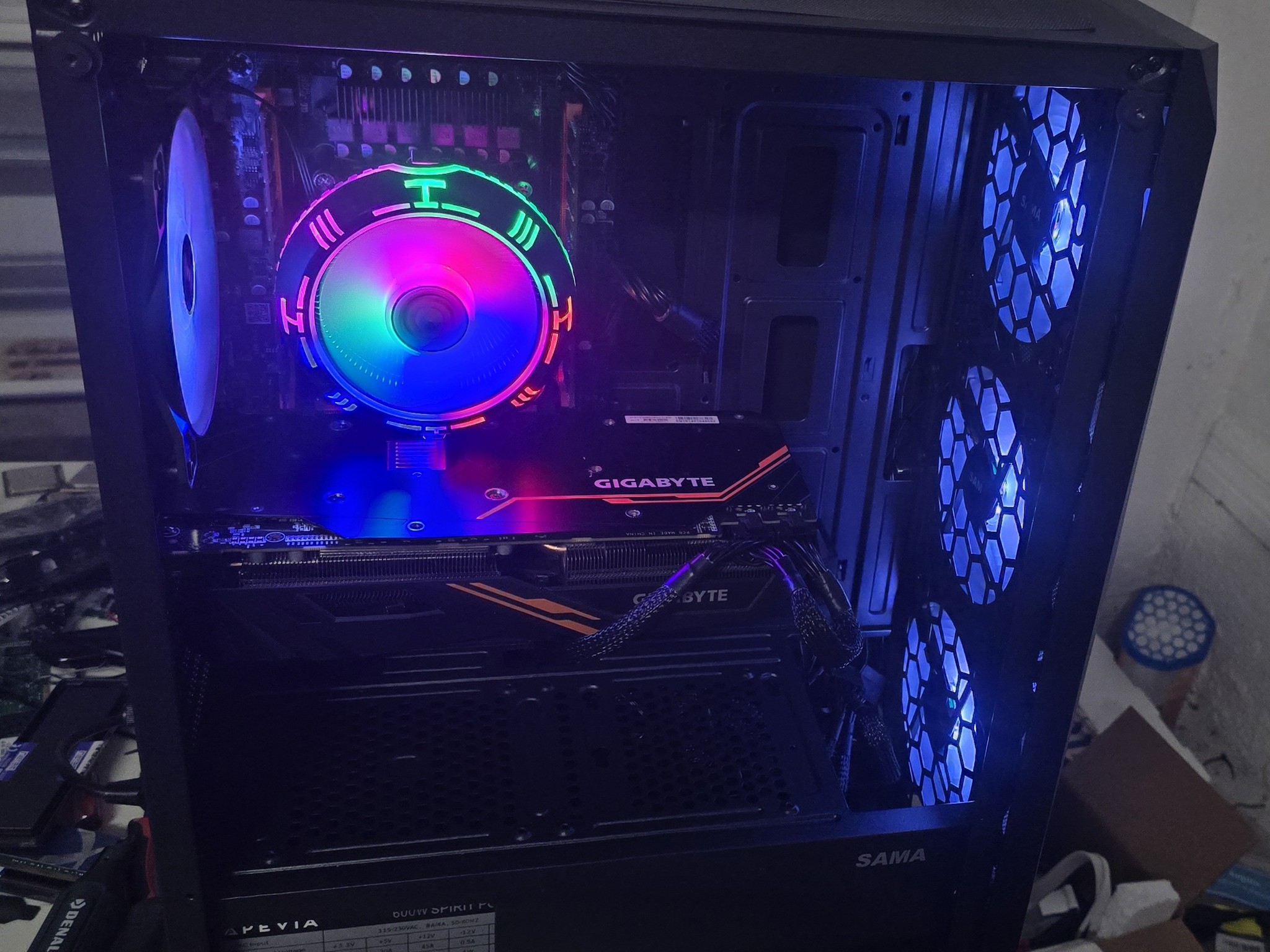 RX Vega 56 | 12 Core Xeon | 32gb Ram | 1440p Gaming and Editing PC