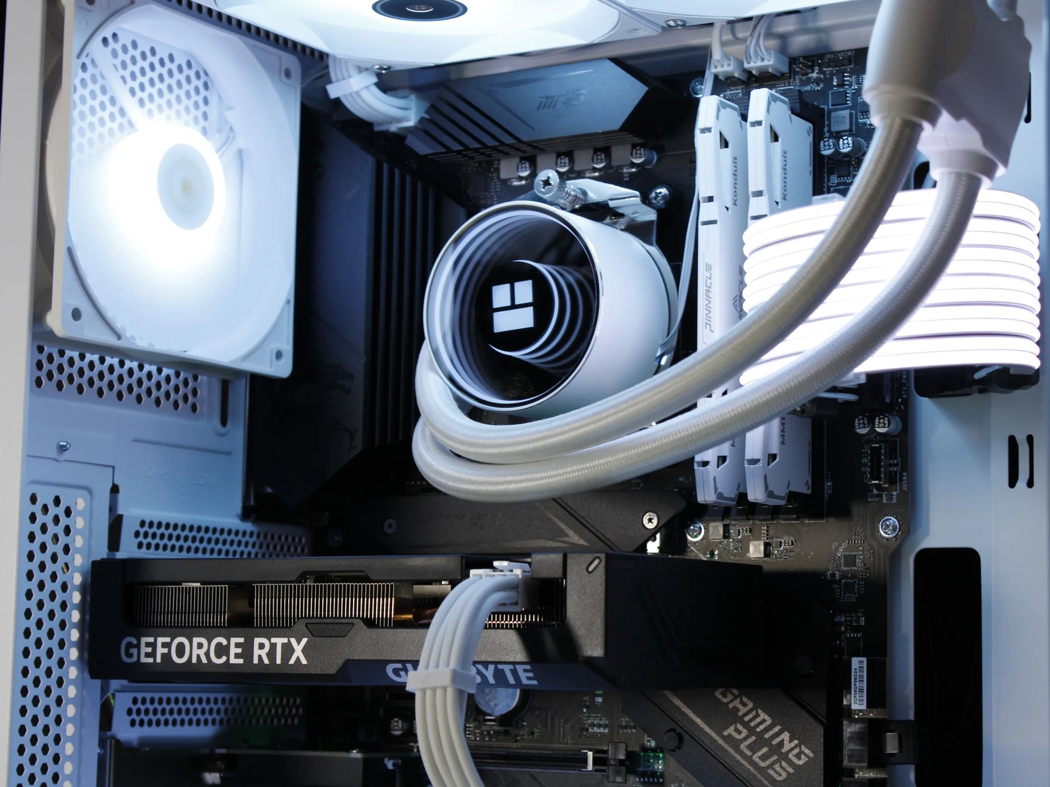 🤍White Gaming PC |RTX 4060 TI|Ryzen 7|1TB SSD|