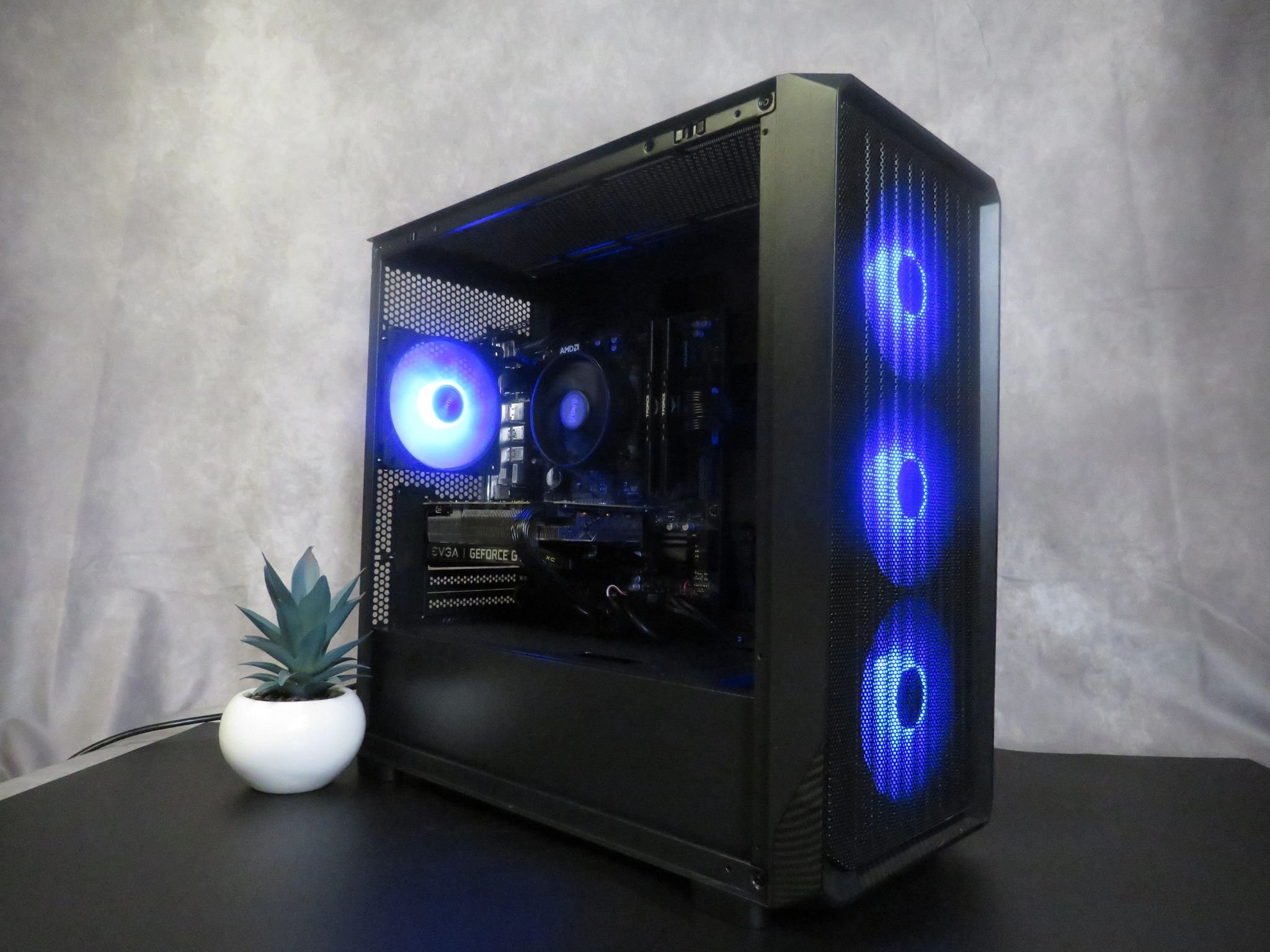 Imposing entry level gamer: Ryzen 5 5500 + EVGA GTX 1660 + 16 GB DDR4 + 1 TB NVME
