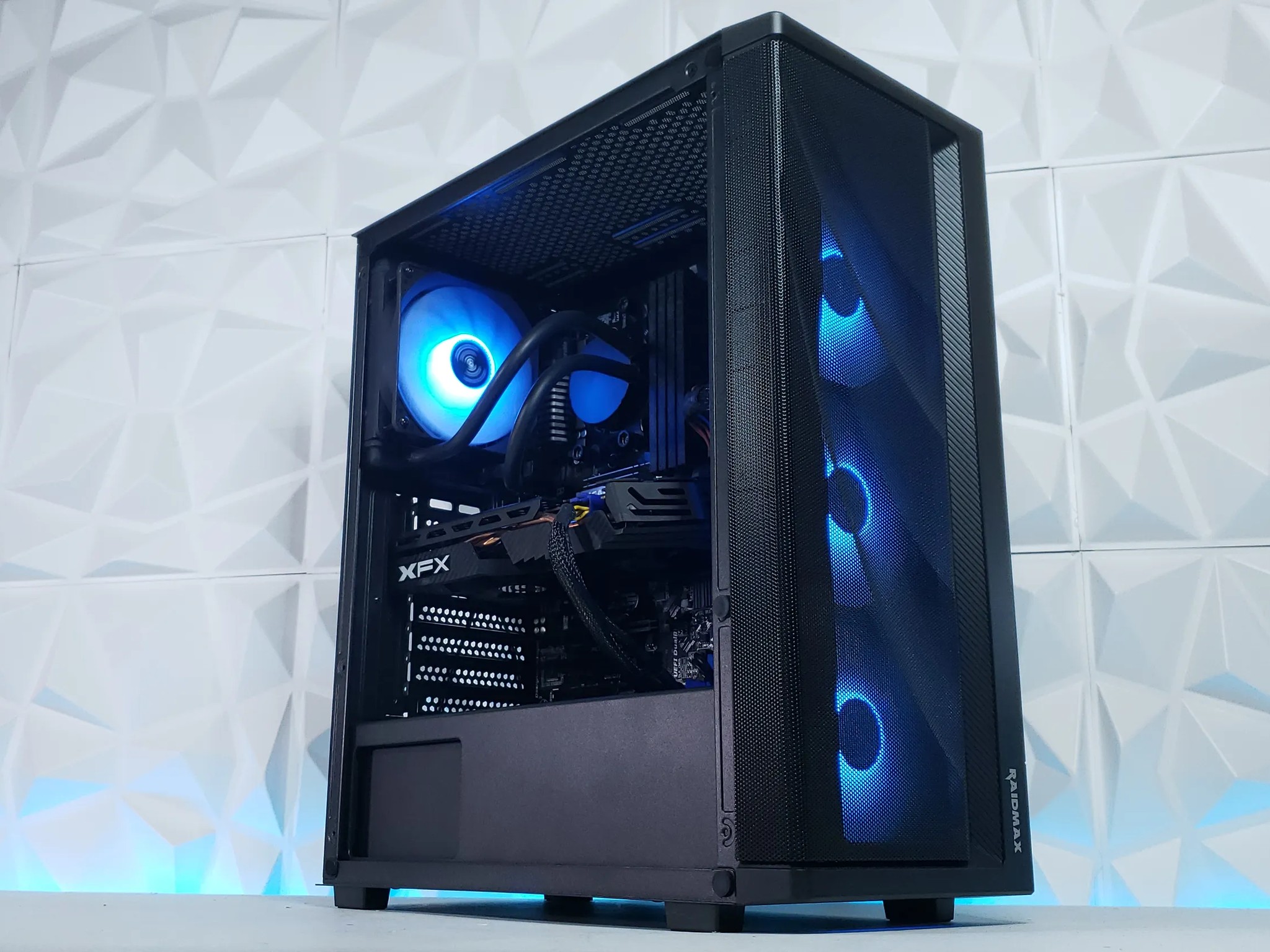 ✨ Liquid-Cooled 8-Core PC | FX-8120/RX 580✨