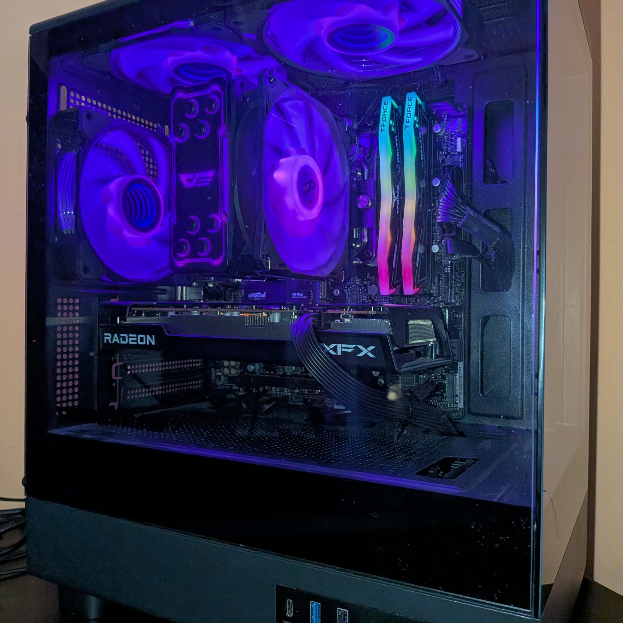 8400F | RX 7600 8GB | 16 GB | 1 TB | 650W