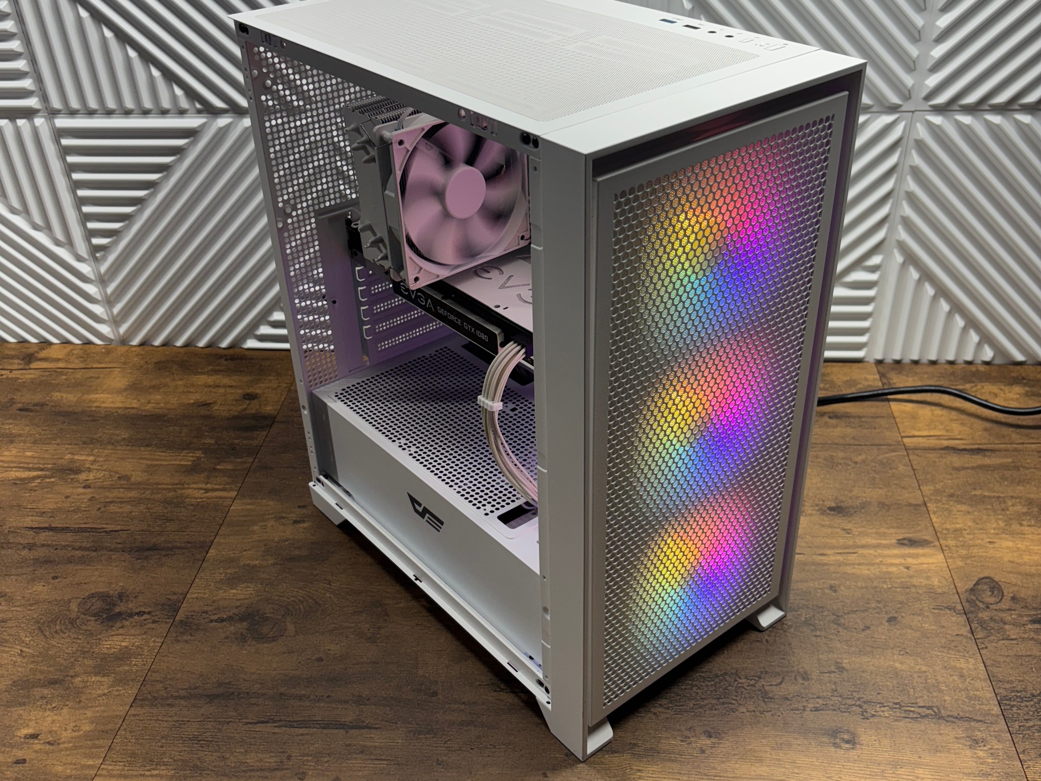 White Gaming PC – i5-12400F | EVGA GTX 1080 SC 8GB | 16GB RAM | 512GB Storage