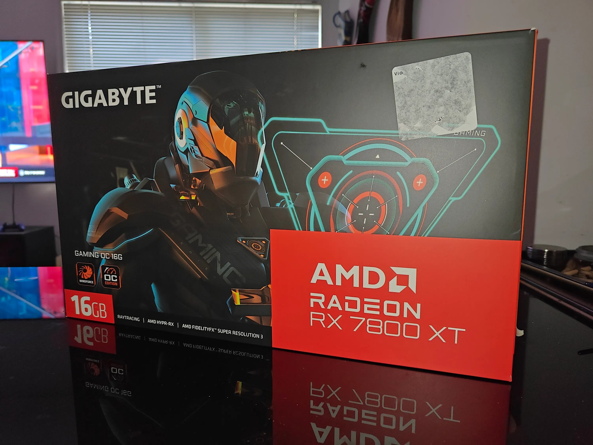 GIGABYTE Radeon RX 7800 XT Gaming OC 16G
