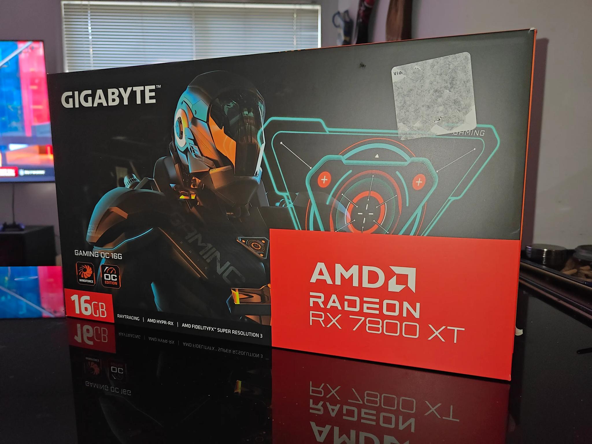 GIGABYTE Radeon RX 7800 XT Gaming OC 16G