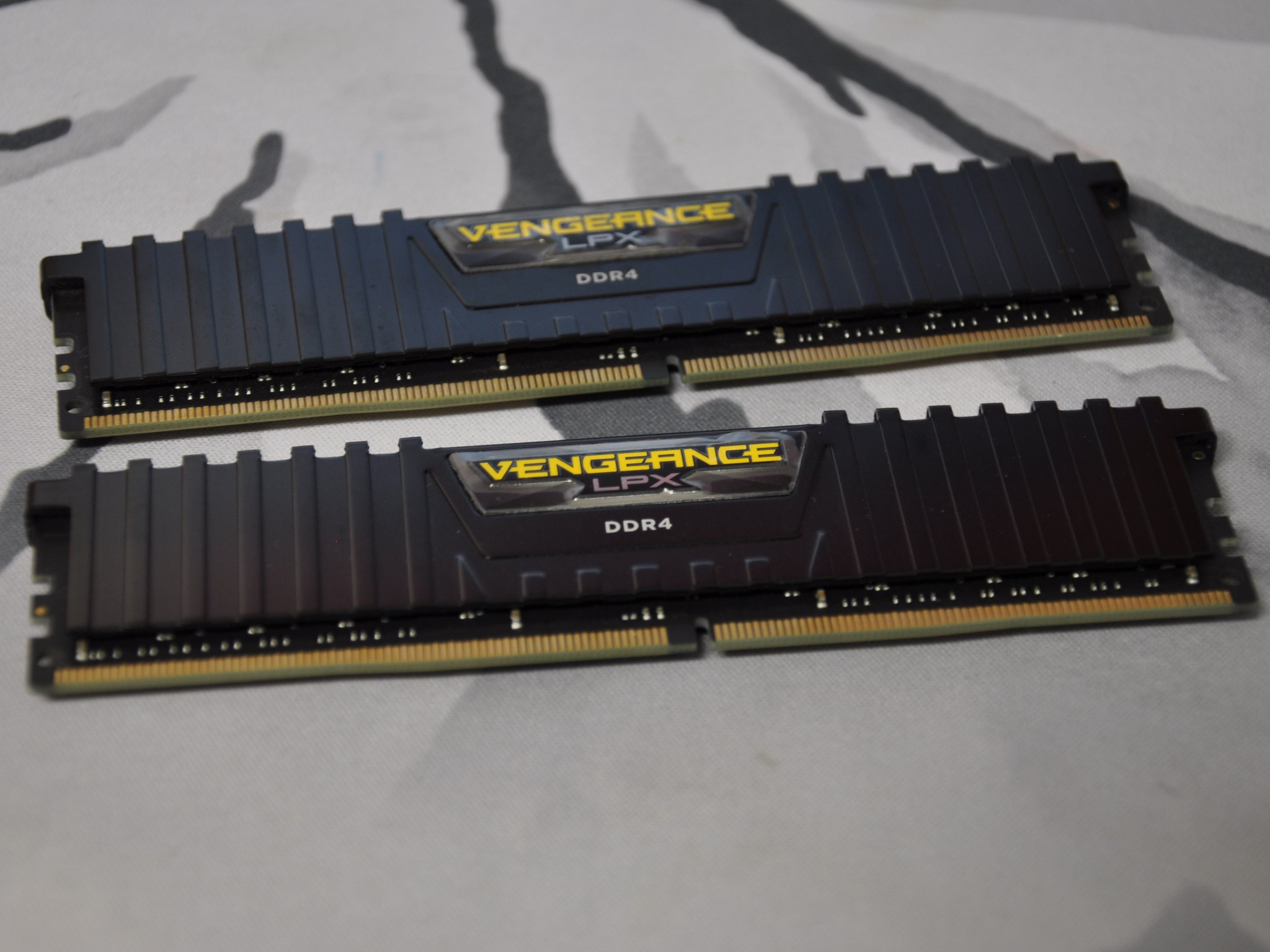 16GB Corsair Vengeance LXP DDR4 @3000Mhz 🚨RESERVED FOR @MR.BOOM🚨
