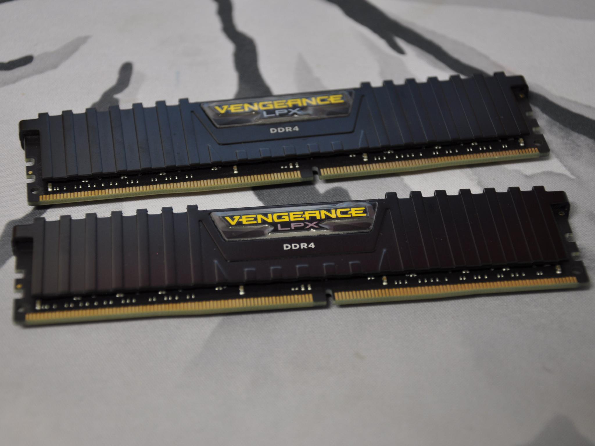 16GB Corsair Vengeance LXP DDR4 @3000Mhz 🚨RESERVED FOR @MR.BOOM🚨