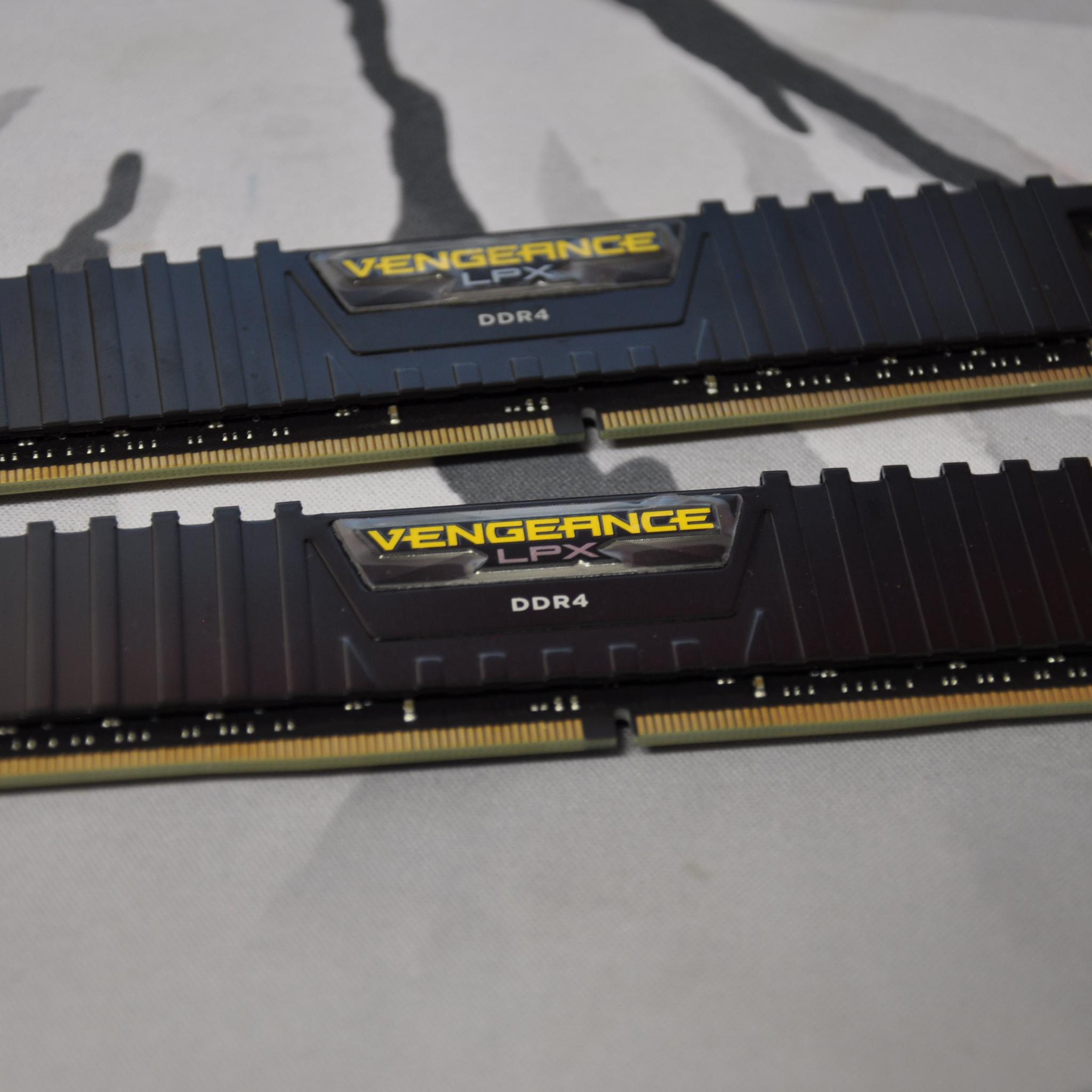16GB Corsair Vengeance LXP DDR4 @3000Mhz 🚨RESERVED FOR @MR.BOOM🚨