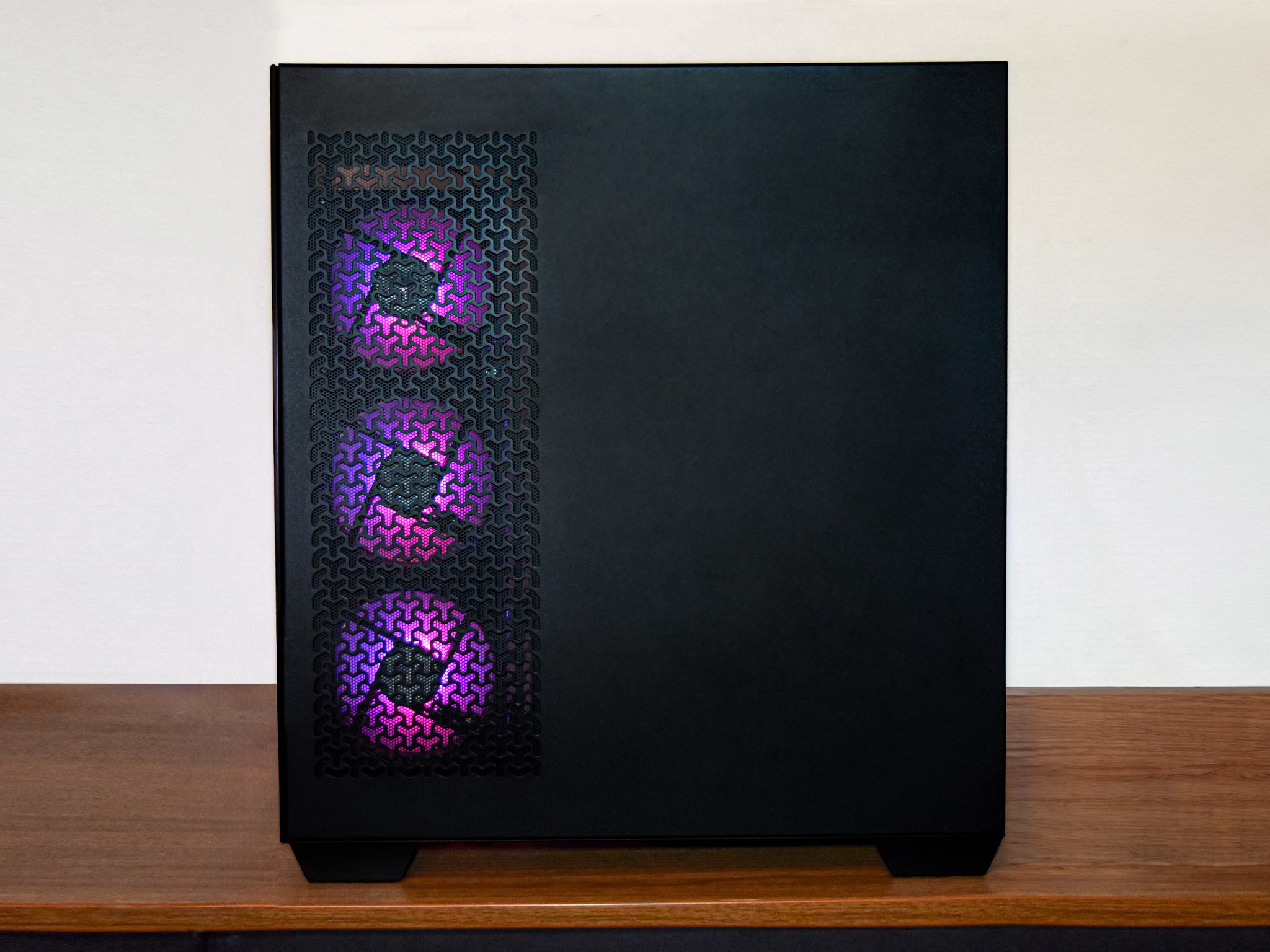 ⚫⚫ SMOKY ⚫⚫ RYZEN 7 5700X / RTX 3070 / 32GB RAM / CUSTOM CORSAIR BUILD