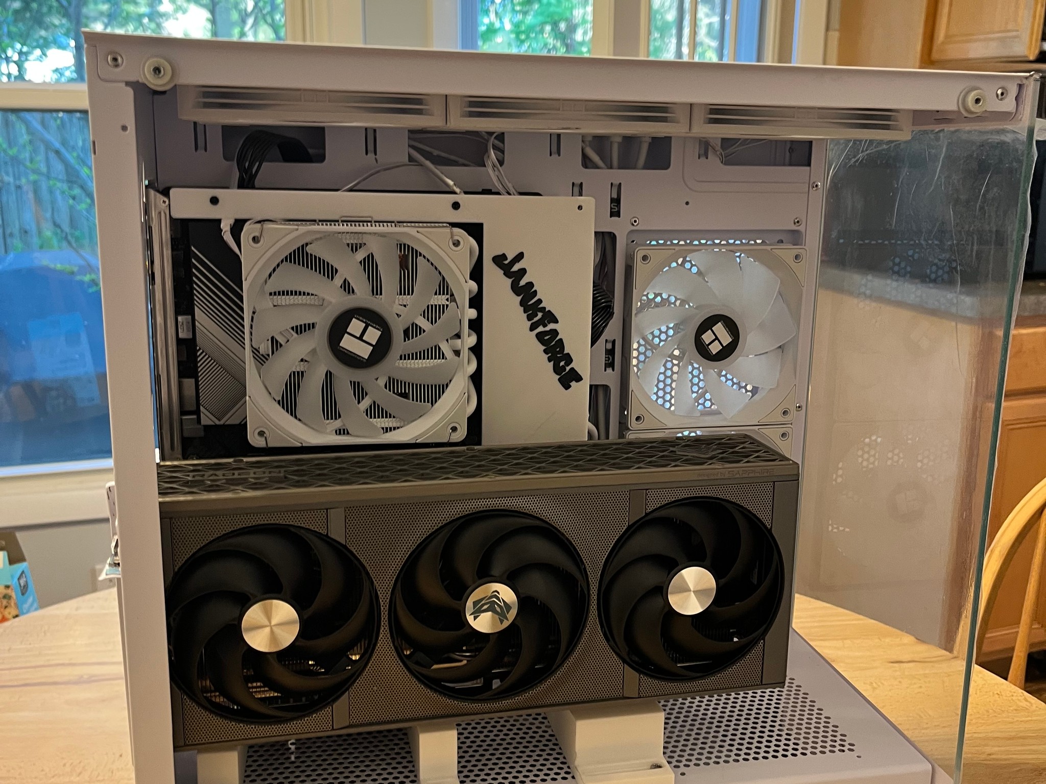 BEAST IN WHITE - Nitro+ 9070XT! Ryzen 7600X3D 16GB DDR5 - Custom 'JankForge' Mobo Shroud - Case dent