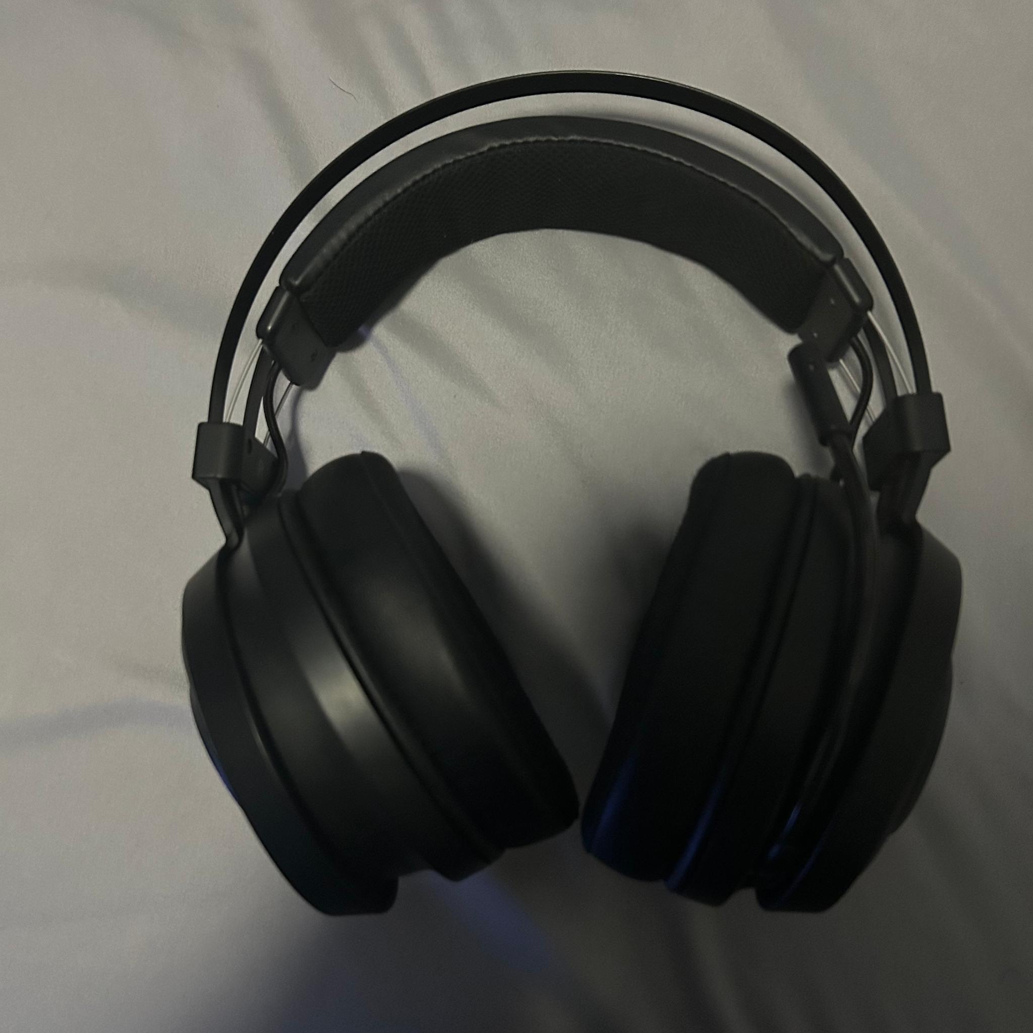 Razer Nari Essentials