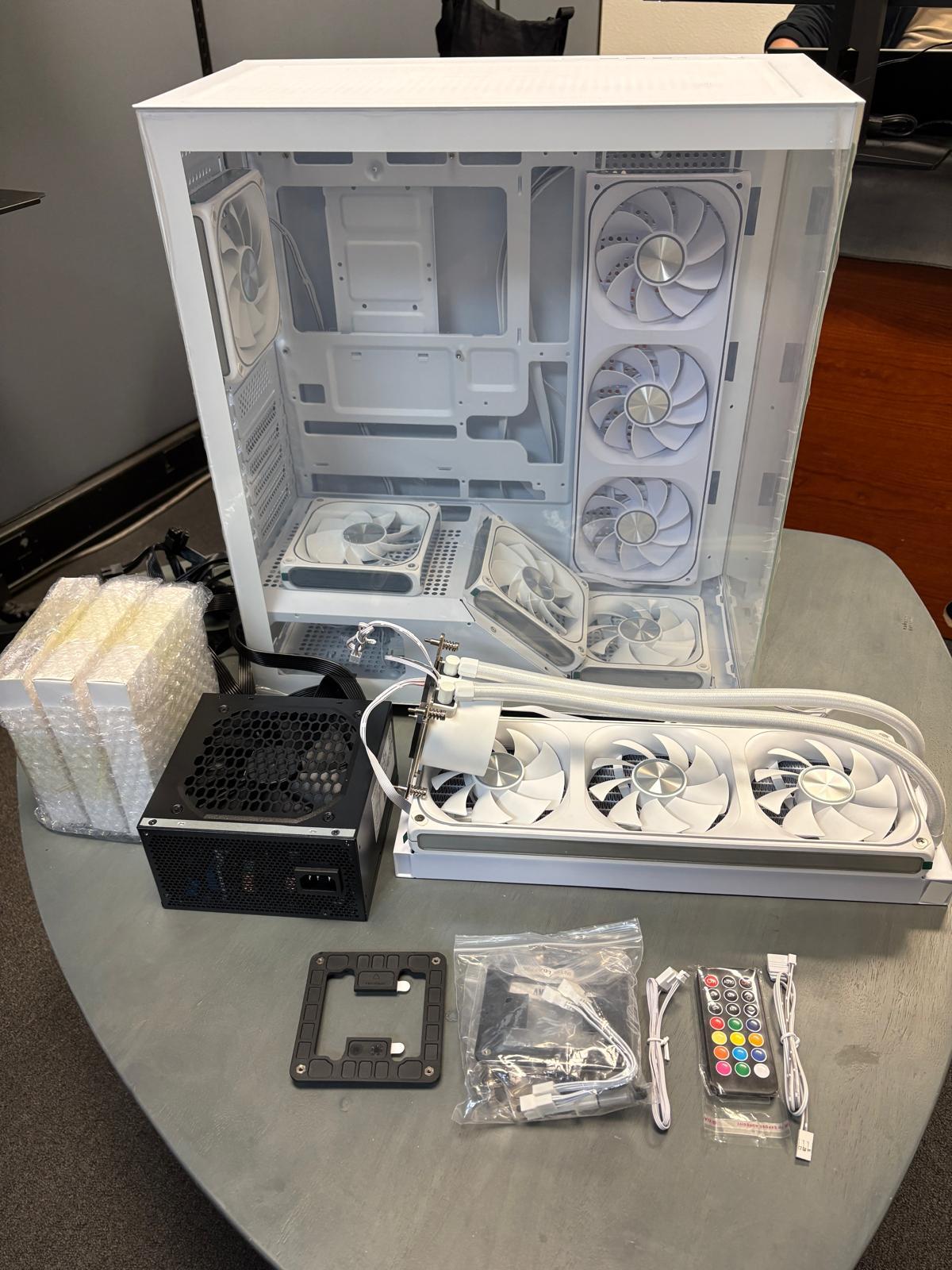 NEW - White Compact Dual-Chamber Mid Tower Airflow Case with Tempered Glass