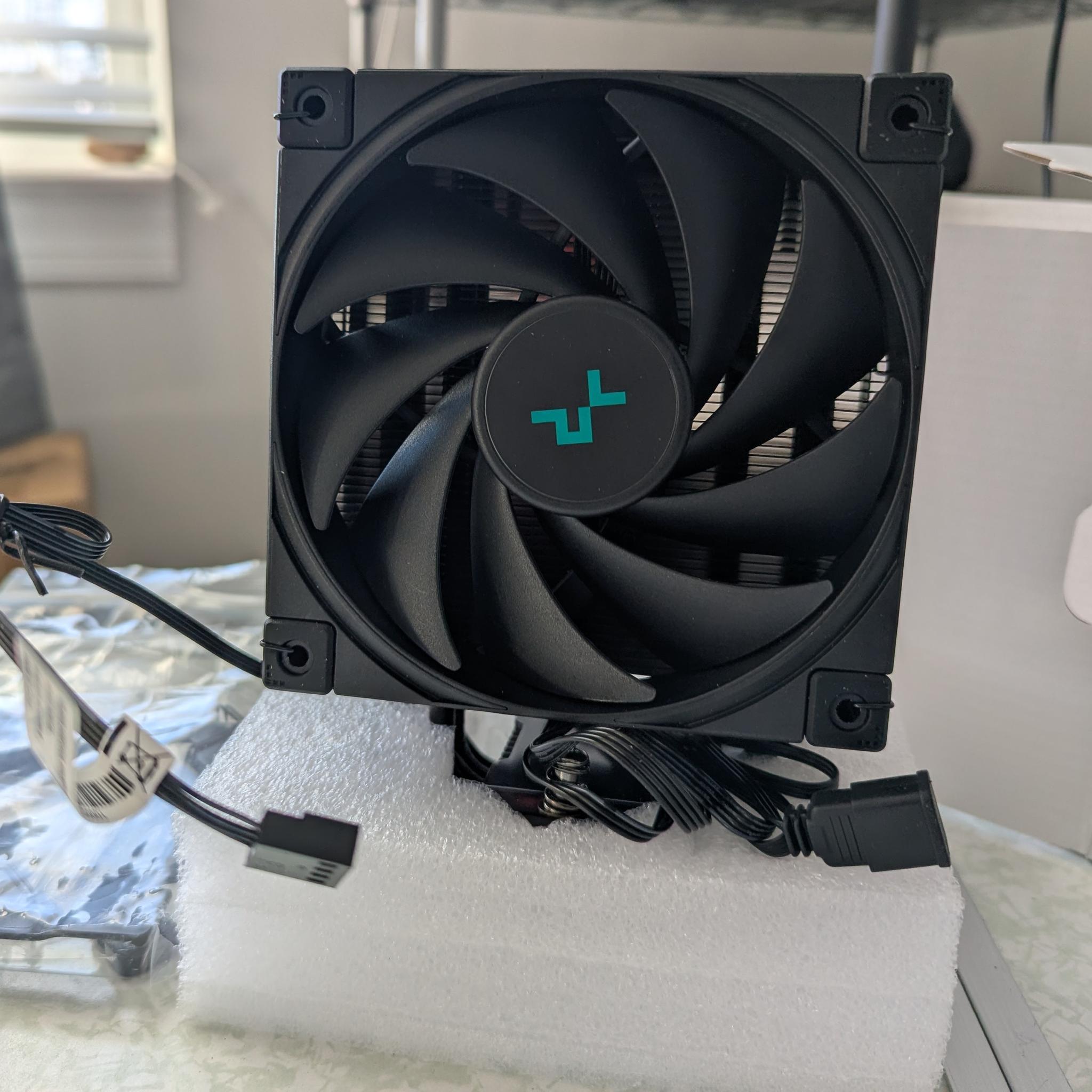 AK400 DIGITAL CPU Cooler
