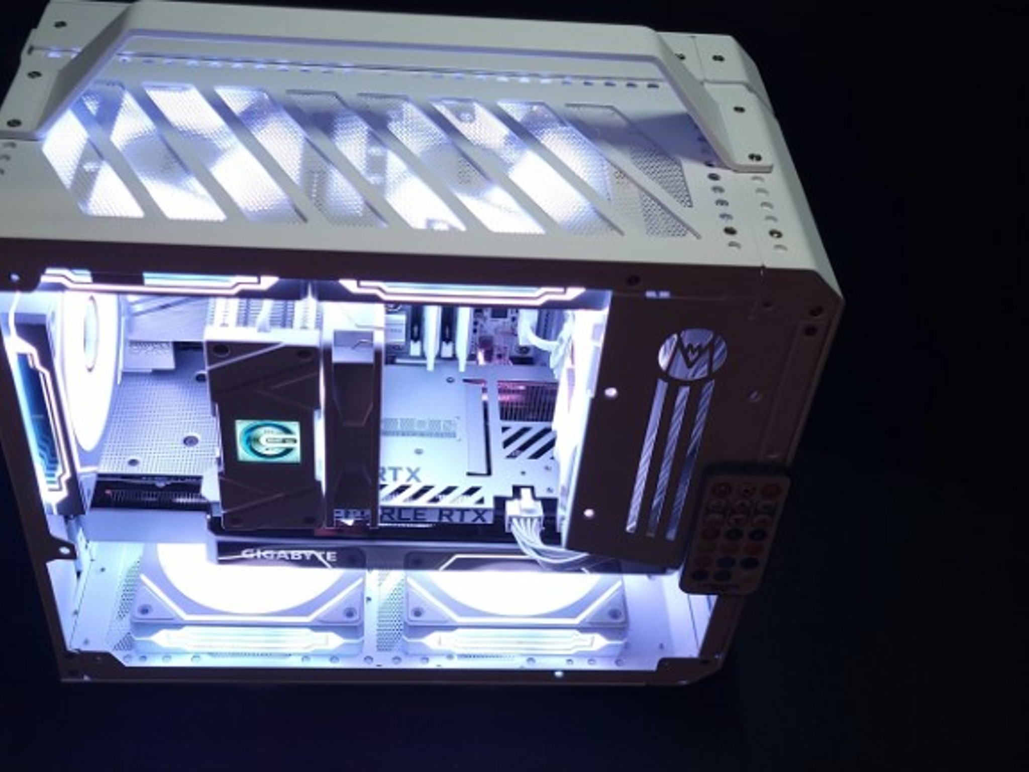 ❄️ICEY COOL❄️ Matx PowerHouse!!! 14th gen, 32GB DDR5, 1Tb 990 evo, 3070 Ti Vision, Much More❄️