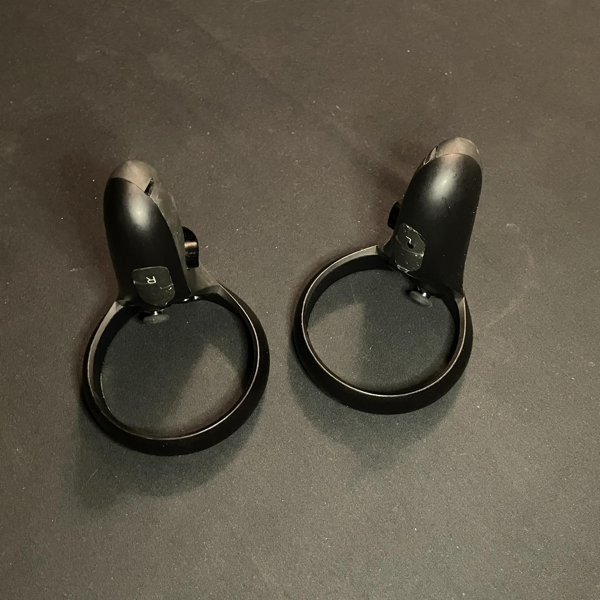 Meta Oculus Quest With Games And Accessories.