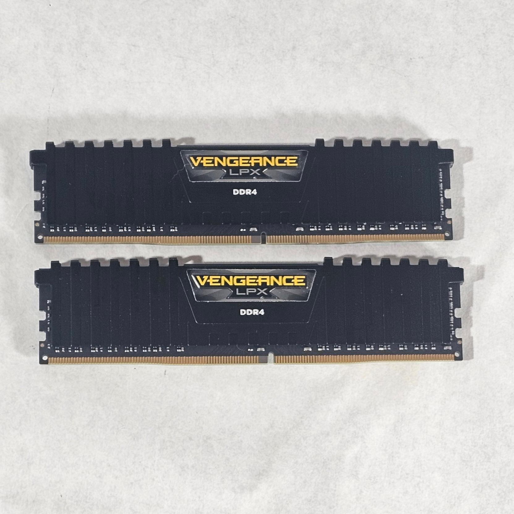 32GB DDR4 (2x16GB) CL16 3200MHz Corsair Vengeance LPX