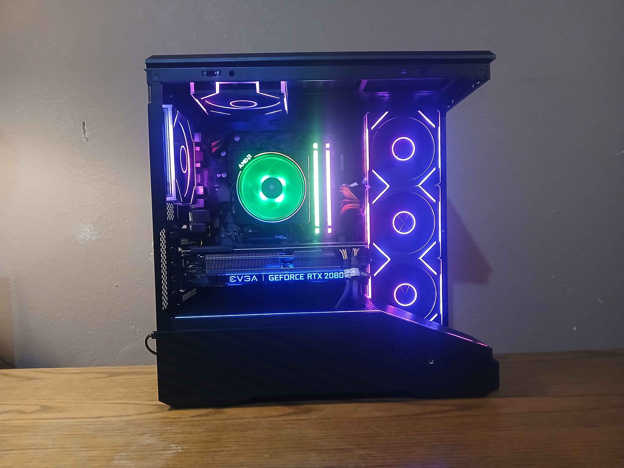 RTX 2080 SUPER | Ryzen 7 3700x | 16gb RAM | 1tb SSD