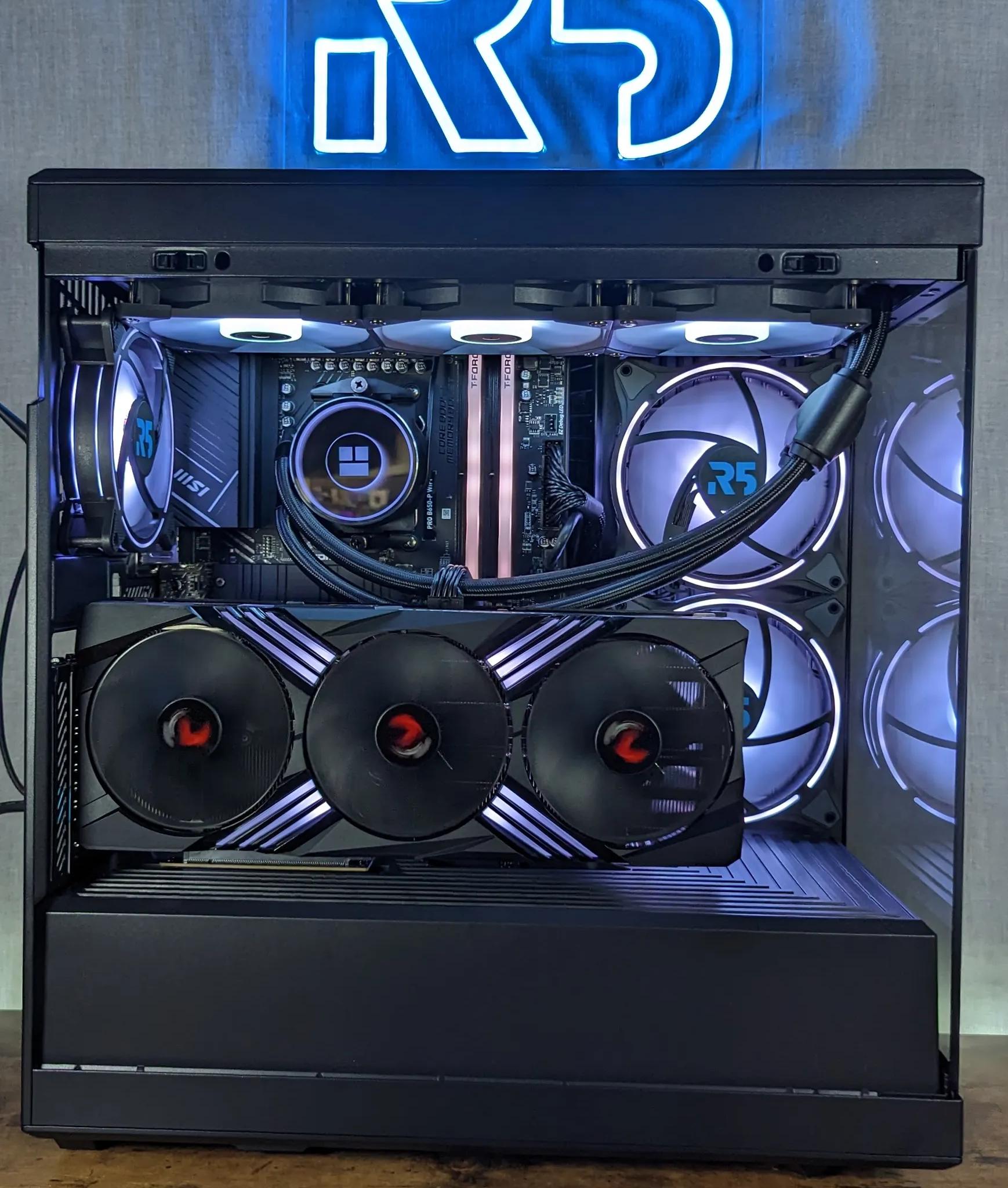 RTX 4080 // Ryzen 9 7950x // 32GB 6000Mhz DDR5 // 2TB Samsung 980 Pro // WiFi