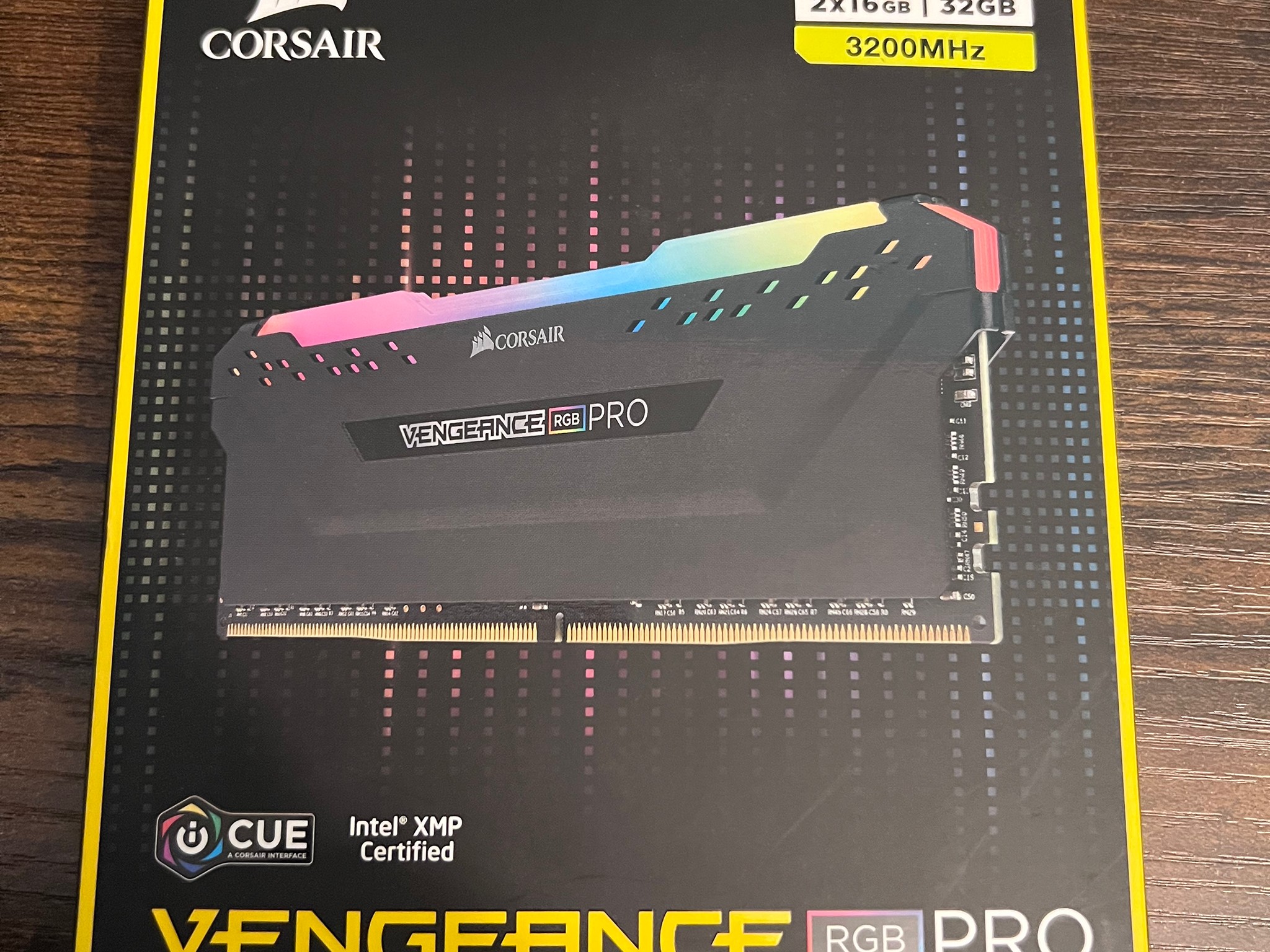 Vengeance RGB PRO 32GB (2x16GB)