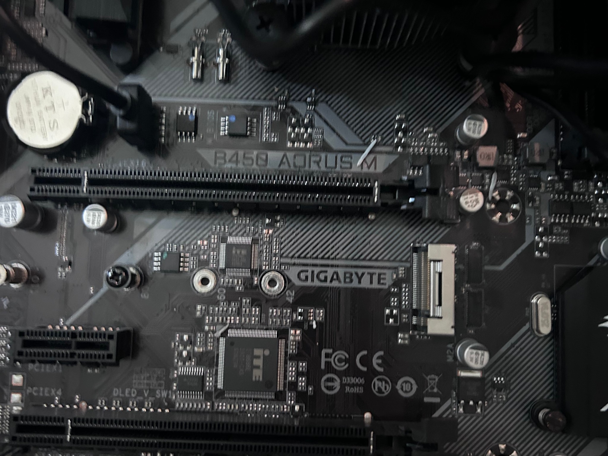 Ryzen 7 2700 + B450 AORUS M + 16GB ddr4 + RTX 3060 8gb
