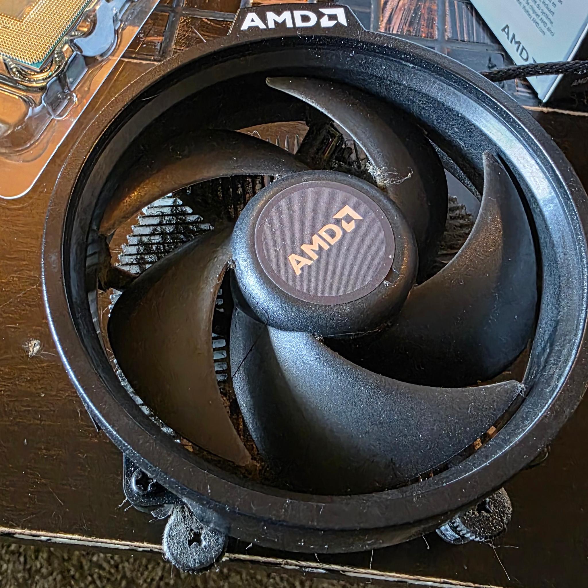 AMD Ryzen 3 3200G