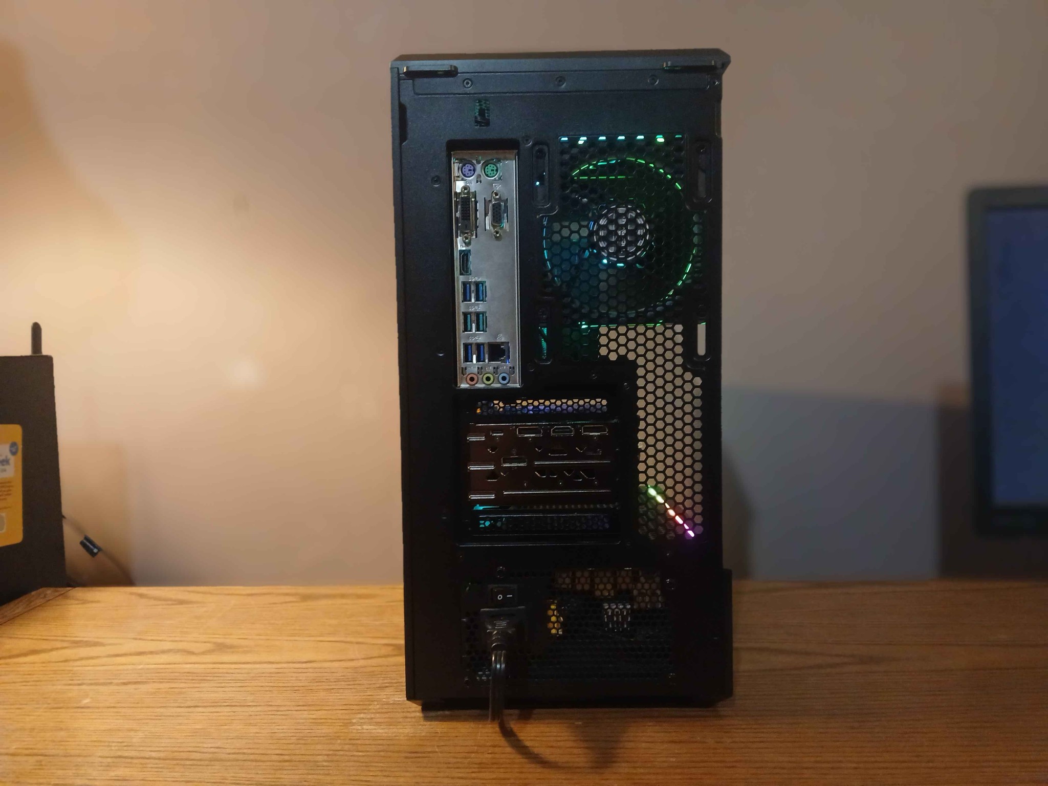 RTX 2080 SUPER | Ryzen 7 3700x | 16gb RAM | 1tb SSD