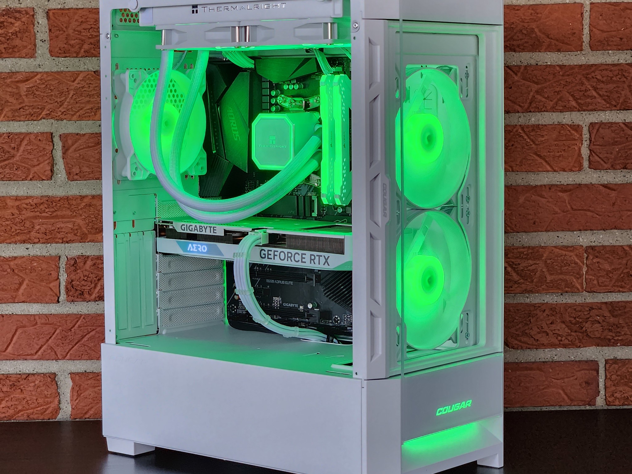 RTX 4060 // RYZEN 5 5500 // 240mm AIO // 16GB RAM // 1TB SSD