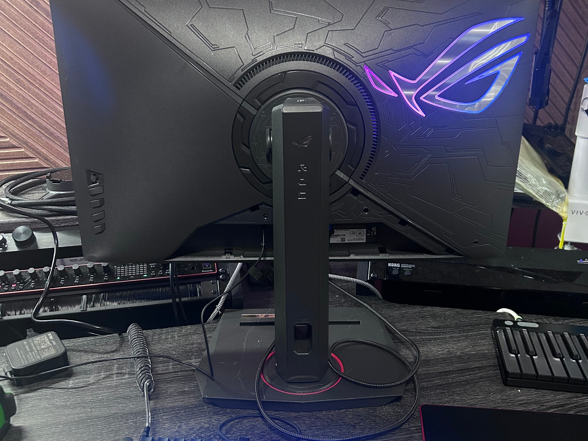 RoG 27" 2K (180Hz Refresh Rate) (2560x1440p) Gaming Monitor