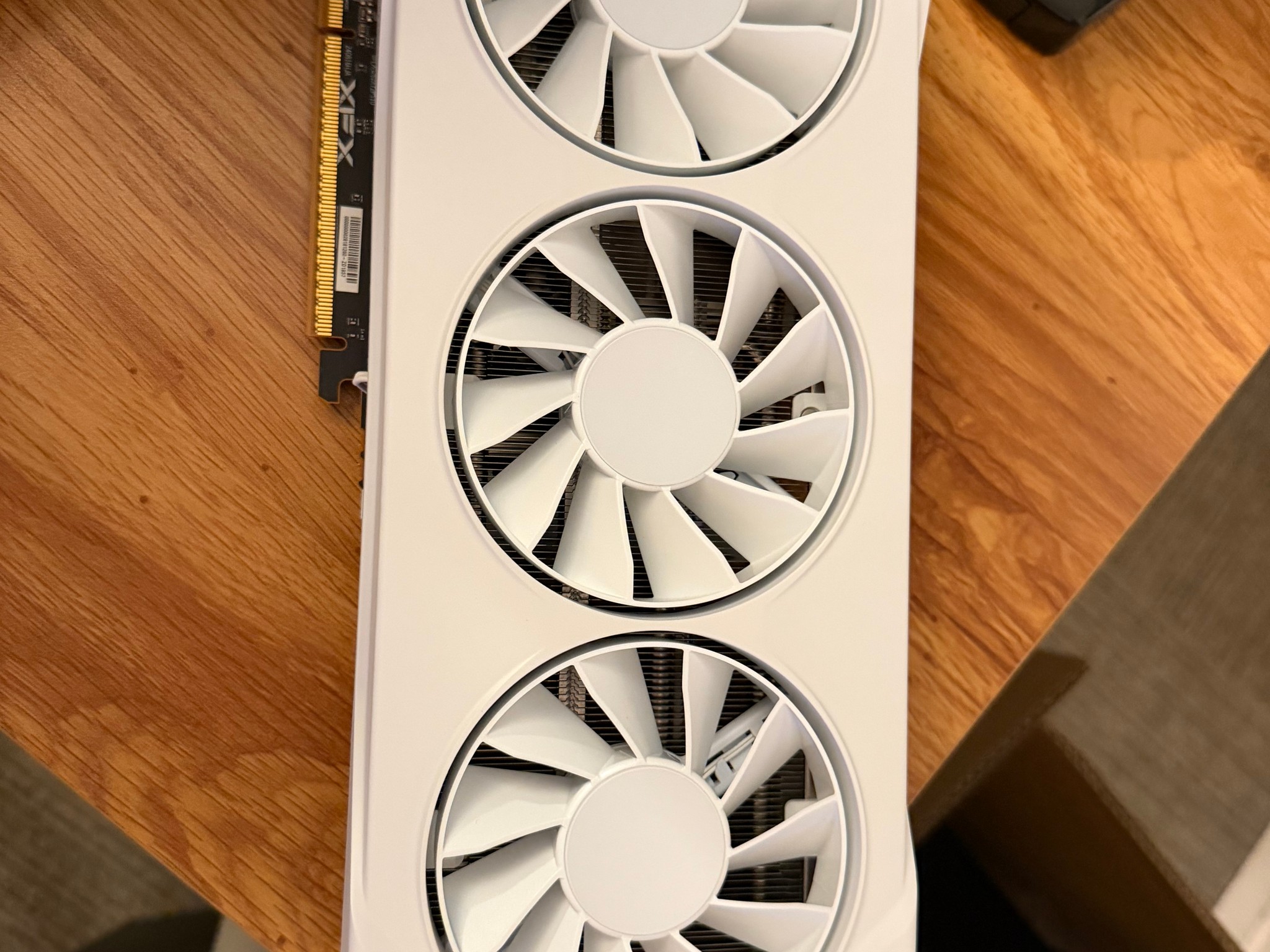 XFX Swift AMD Radeon RX 9060XT OC Triple Fan Gaming Edition