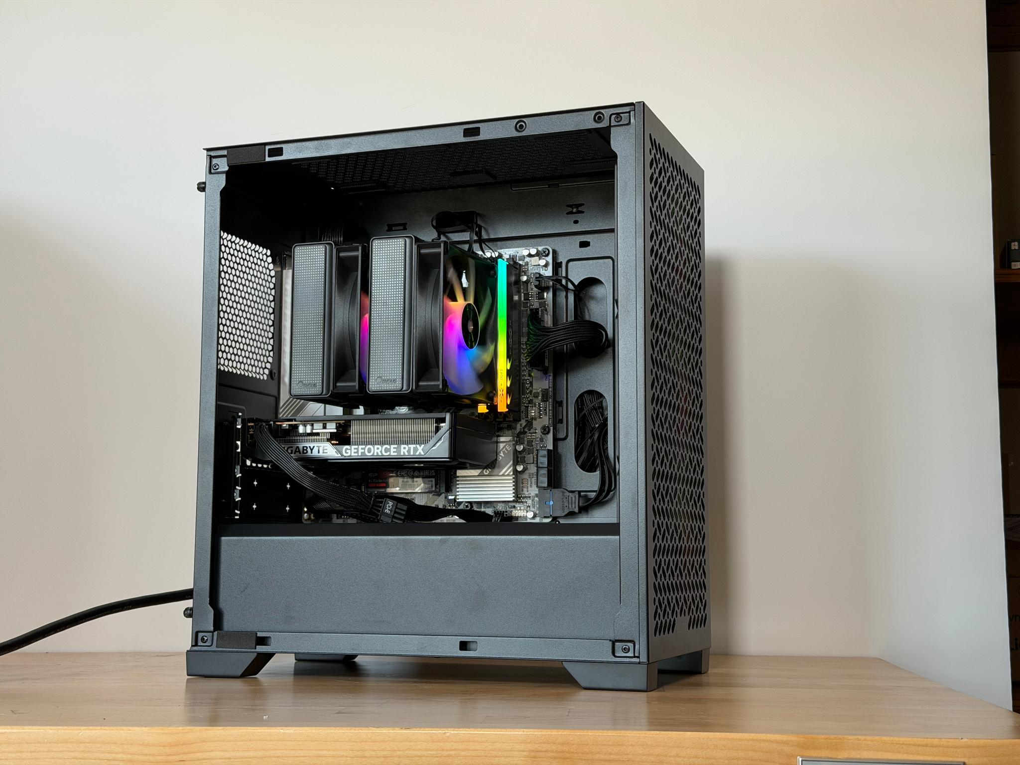 RTX 5060 Ryzen 7 7700x Gaming PC