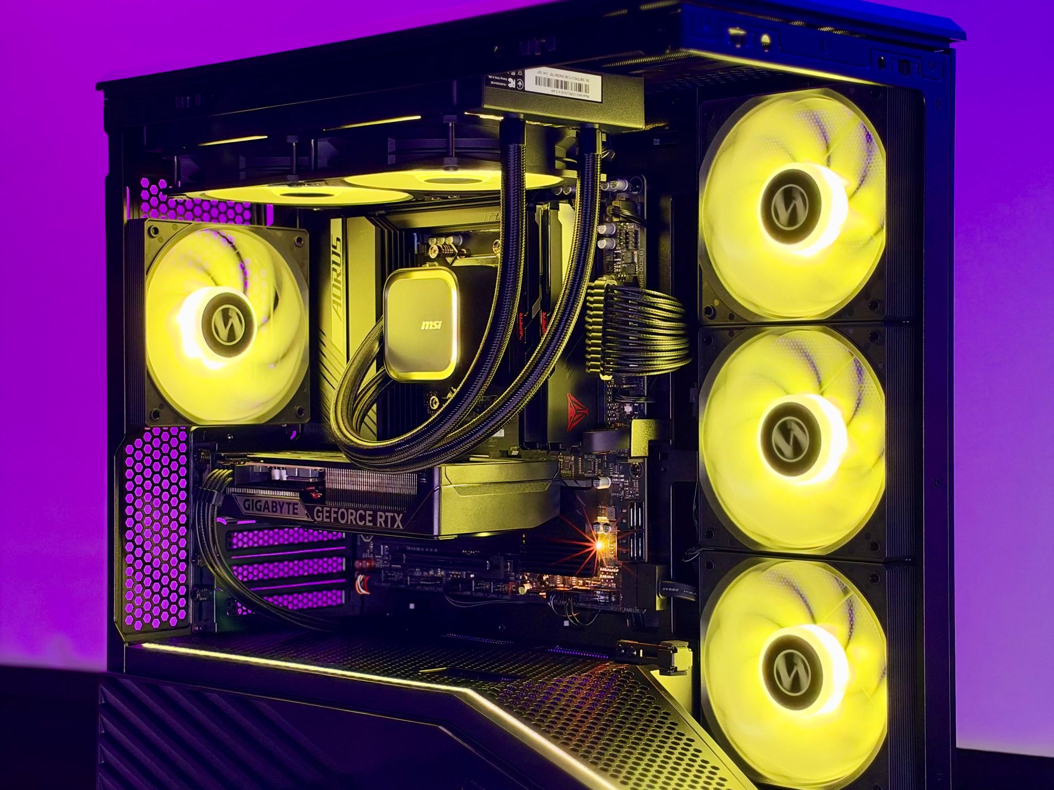 Vector - Ryzen 9600X | Nvidia RTX 5060 | 16GB DDR5 RAM 6000MHz | 1TB SSD NVMe Gen4 | WiFi | BT