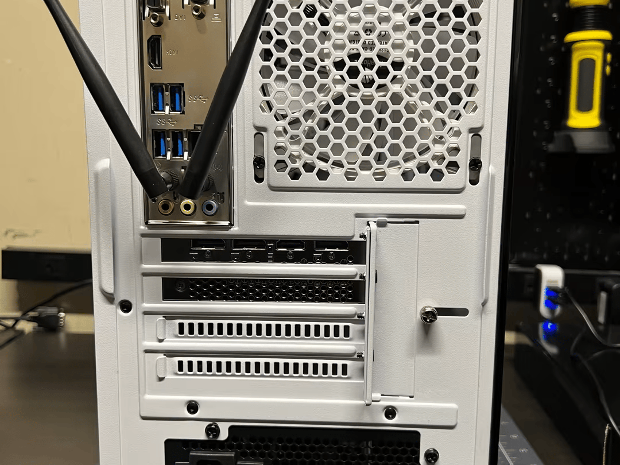 Win 10 Gaming PC || Intel i5-10400 + RX 6600
