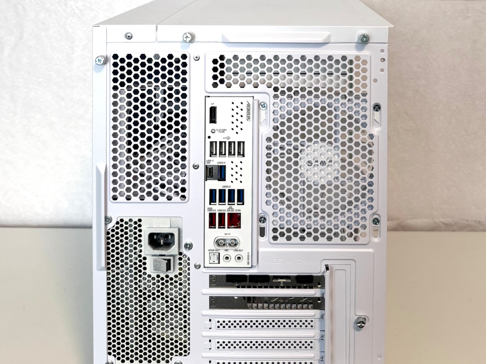 🌨️Frosty 1440p/4k beast 🌨️Rx 7800 Xt 🌨️Ryzen 5 7600x🌨️W11 pro🌨️32gb Ram🌨️1Tb storage🌨️