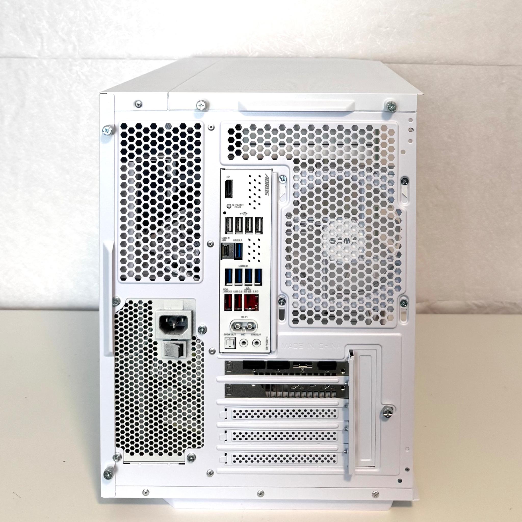🌨️Frosty 1440p/4k beast 🌨️Rx 7800 Xt 🌨️Ryzen 5 7600x🌨️W11 pro🌨️32gb Ram🌨️1Tb storage🌨️