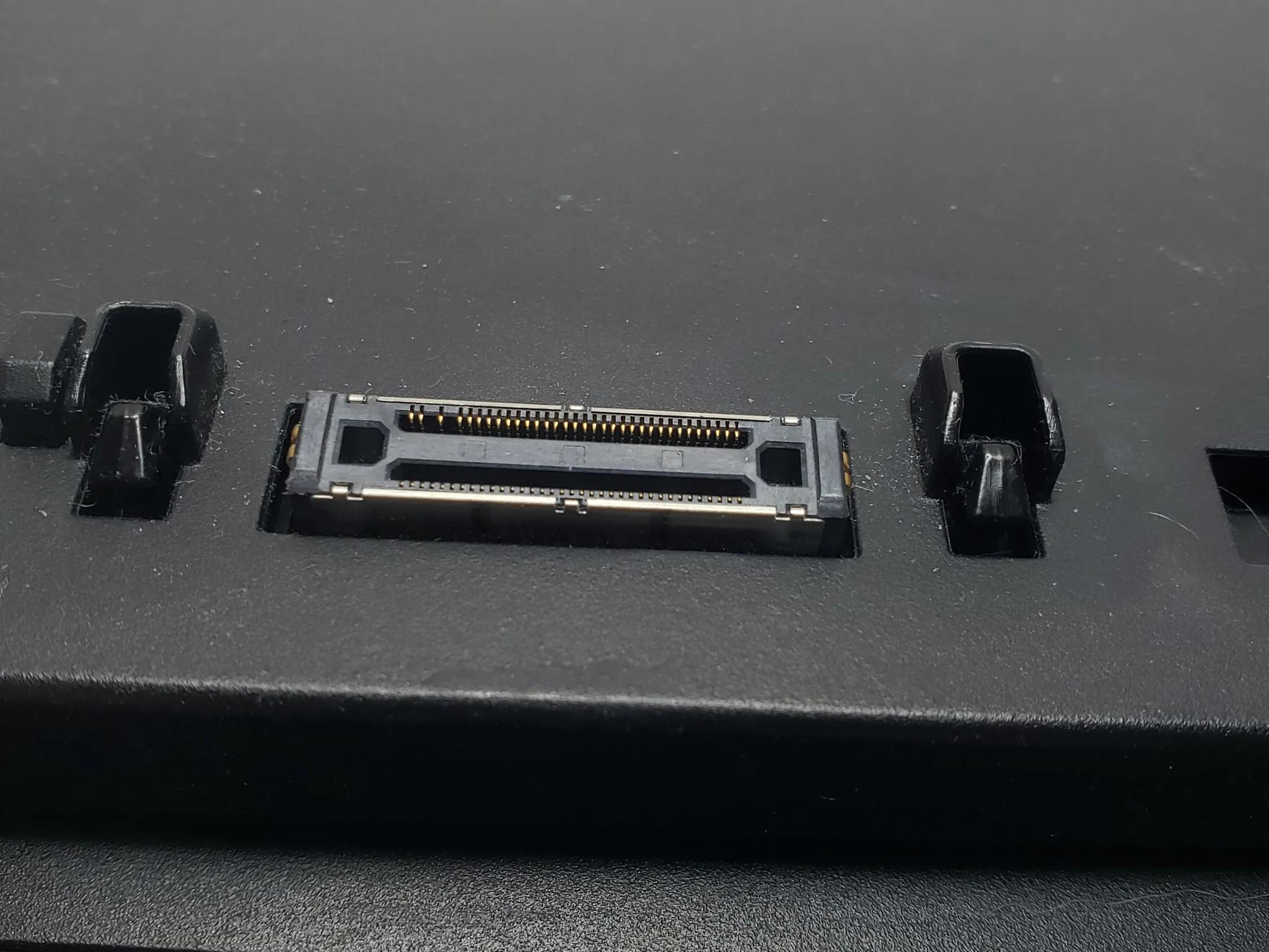 Lenovo ThinkPad Pro Docking Station 40A1 with Original 90W Lenovo Charger NO KEY