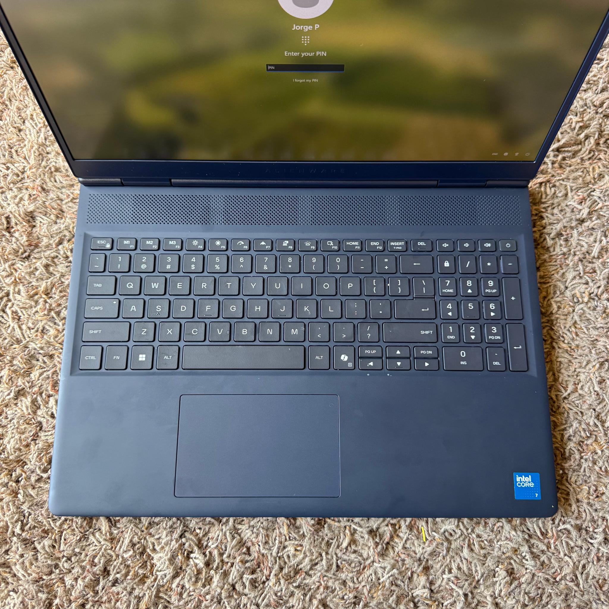 Rtx 5060 / Ultra 7 240h / 16GB DDR5 Ram / 1TB SSD / 1440p Resolution / 100% battery health