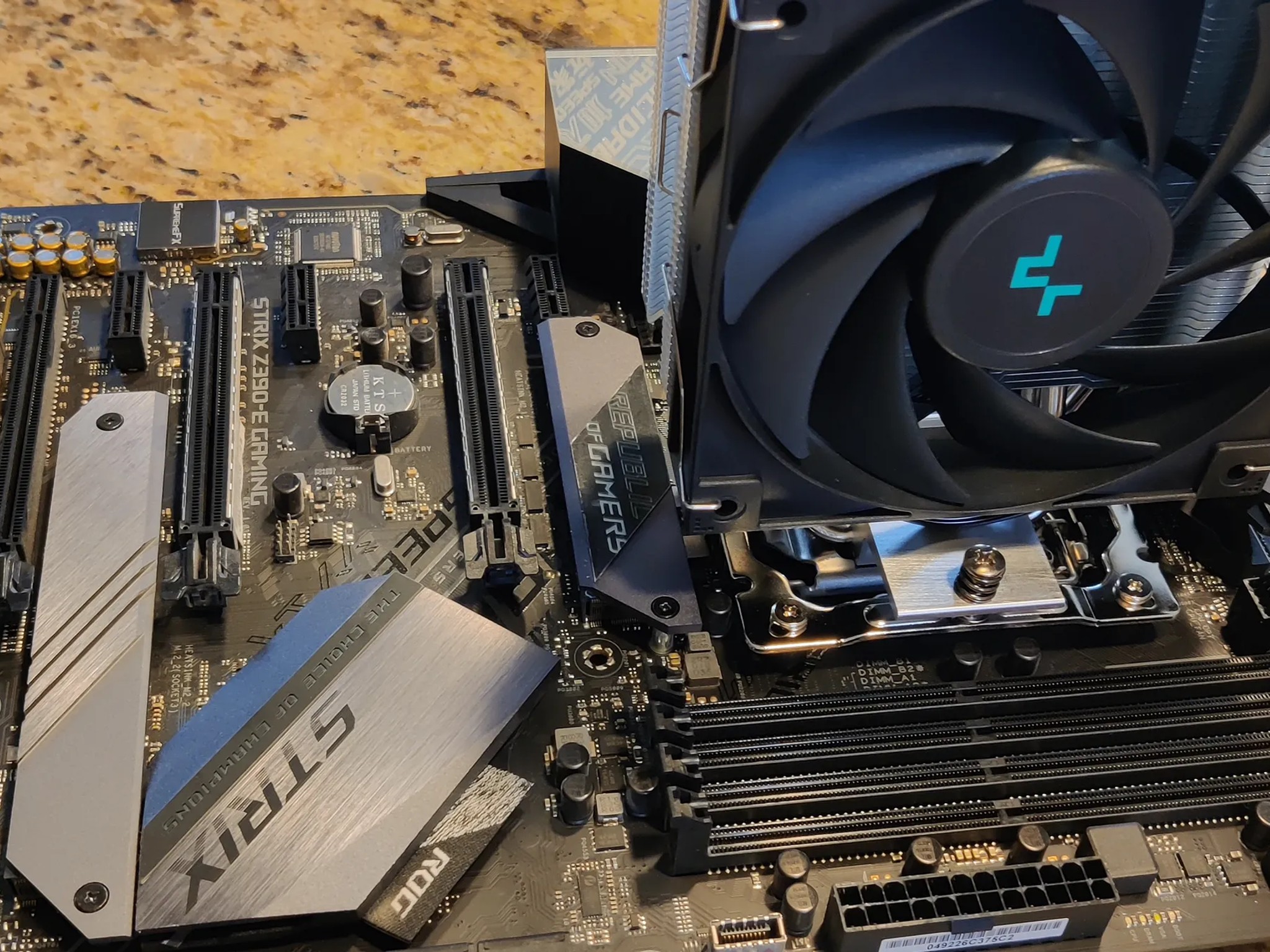 Asus Strix Z390 w/I7 9700k