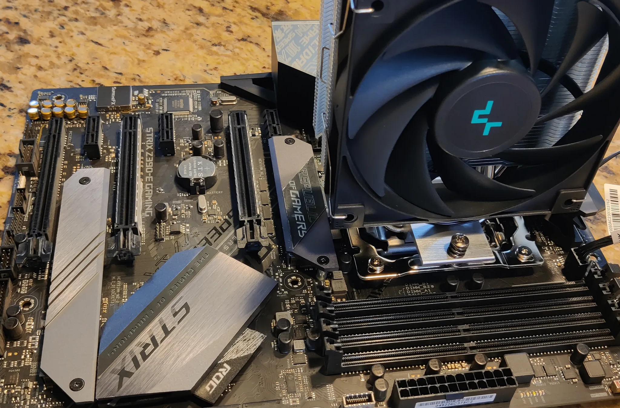 Asus Strix Z390 w/I7 9700k