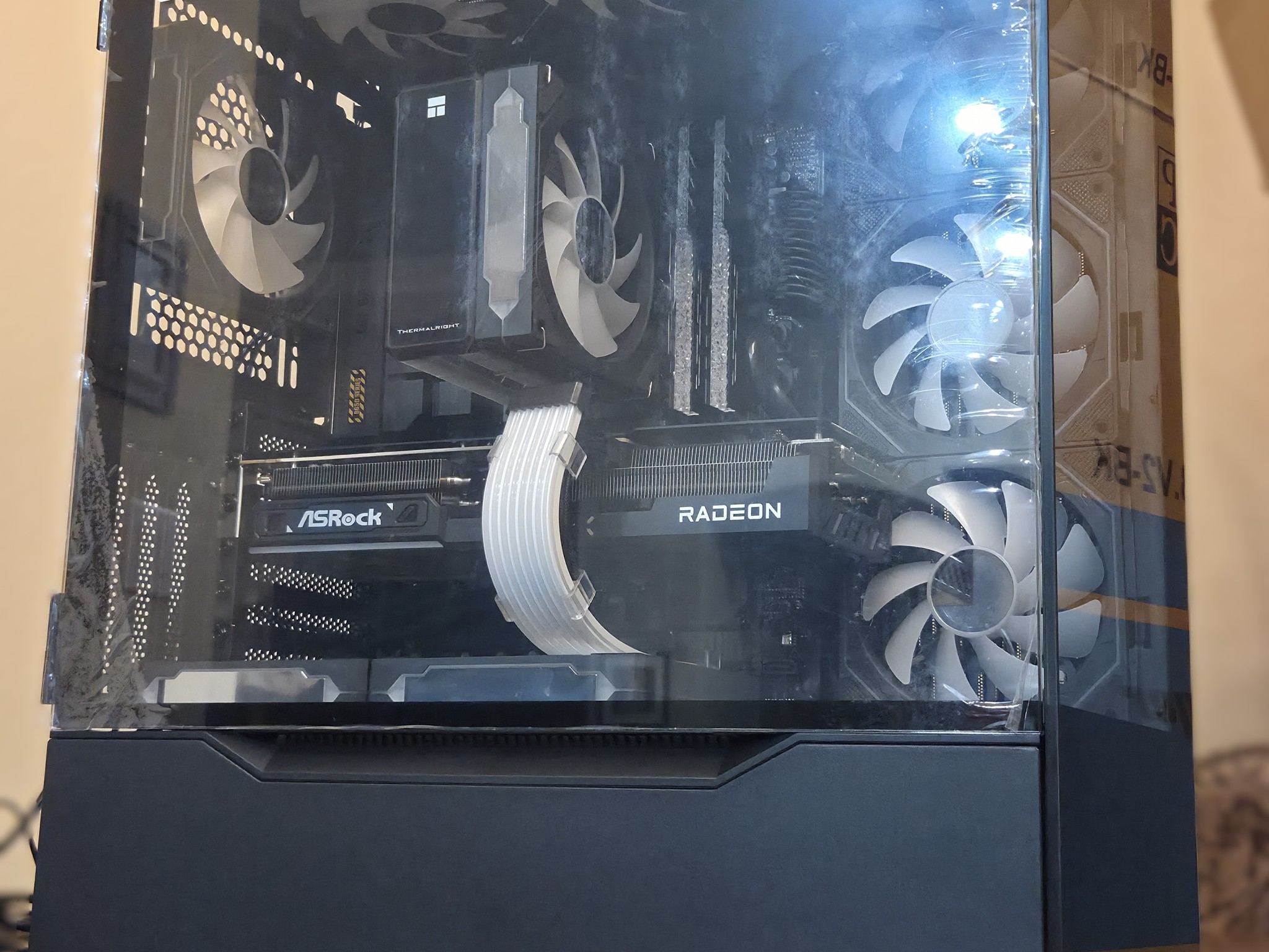 Dynamo!⚡– Ryzen 5 9600X • RX 9070 • 32GB DDR5 6000 • Temp Display • 1440p Gaming PC