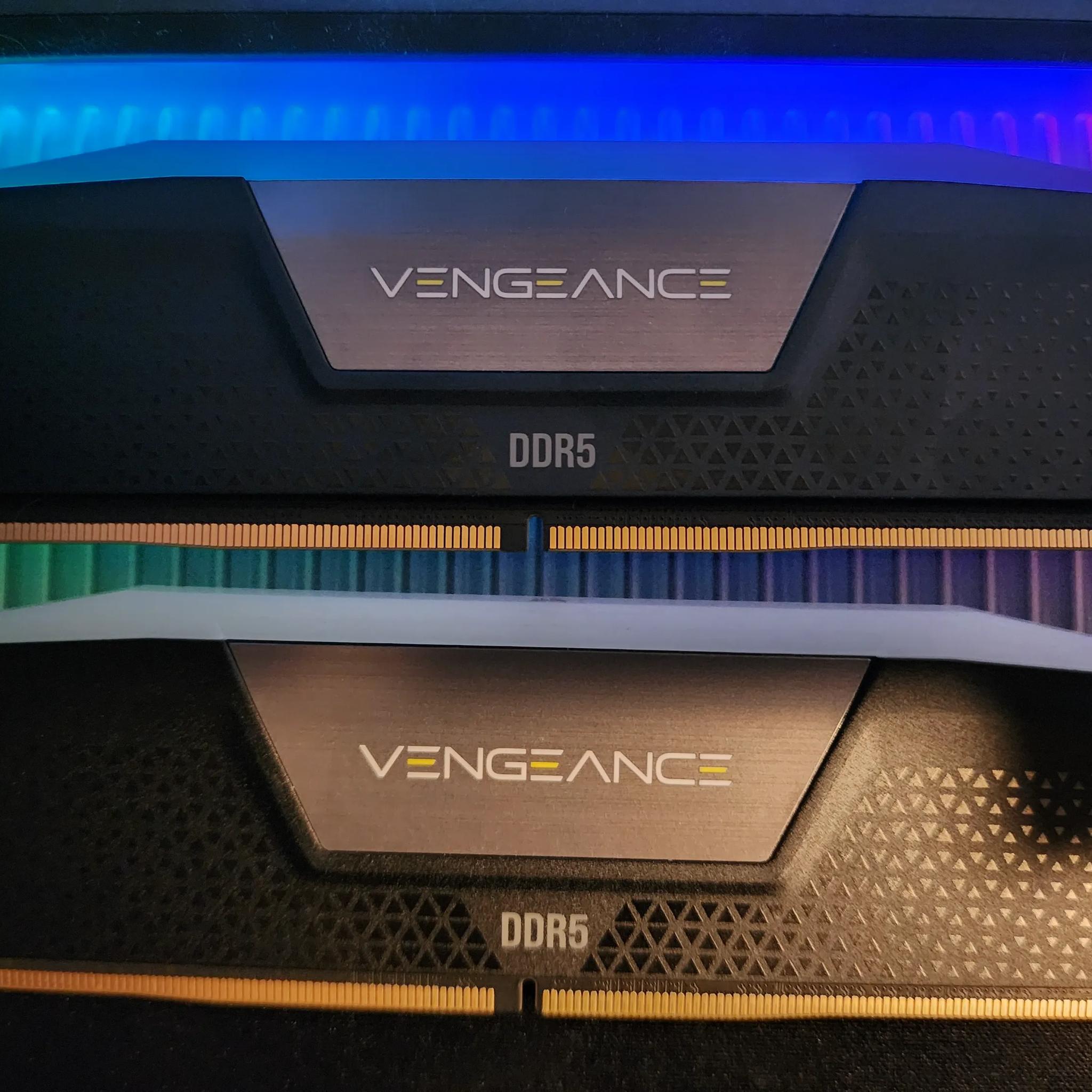 Corsair VENGEANCE RGB 32GB (2x16GB) DDR5 DRAM 6400MT/s