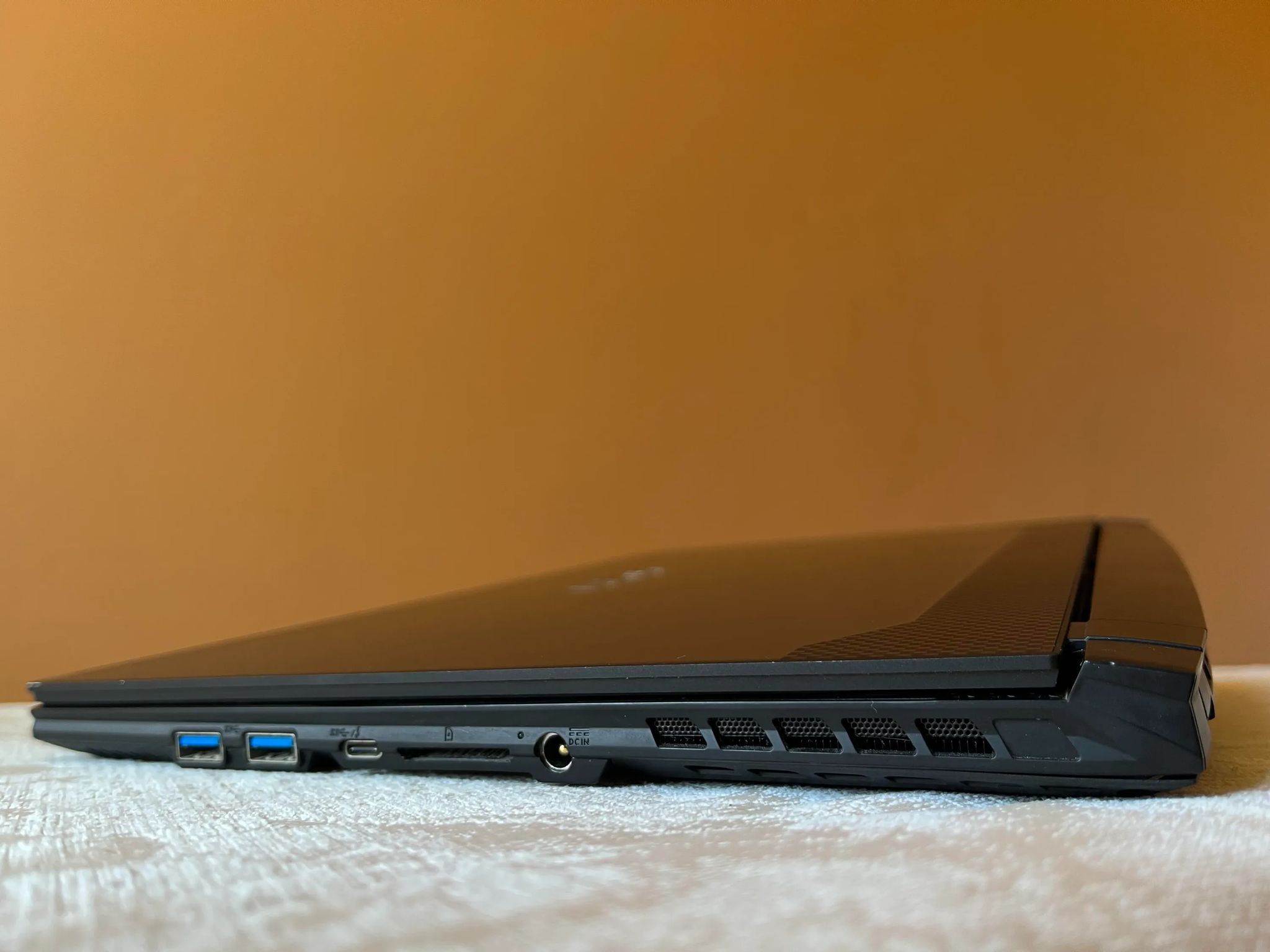 Gigabyte Aero 15, i7 11800h, RTX 3080, 32 GB Ram, 4k OLED