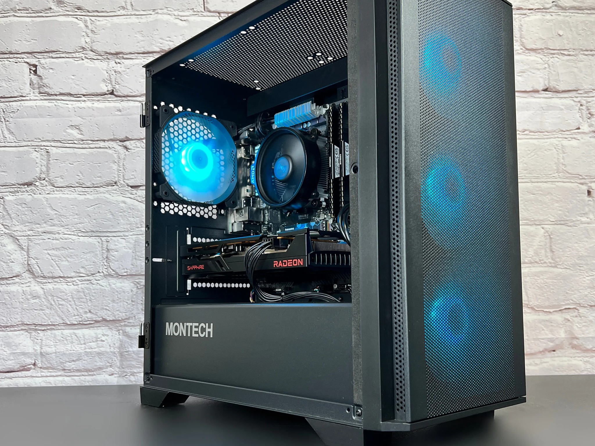 Ryzen 5 3600 RX 6600 XT 16GB RAM 1TB M.2 Wifi/BT Win 10 Gaming PC